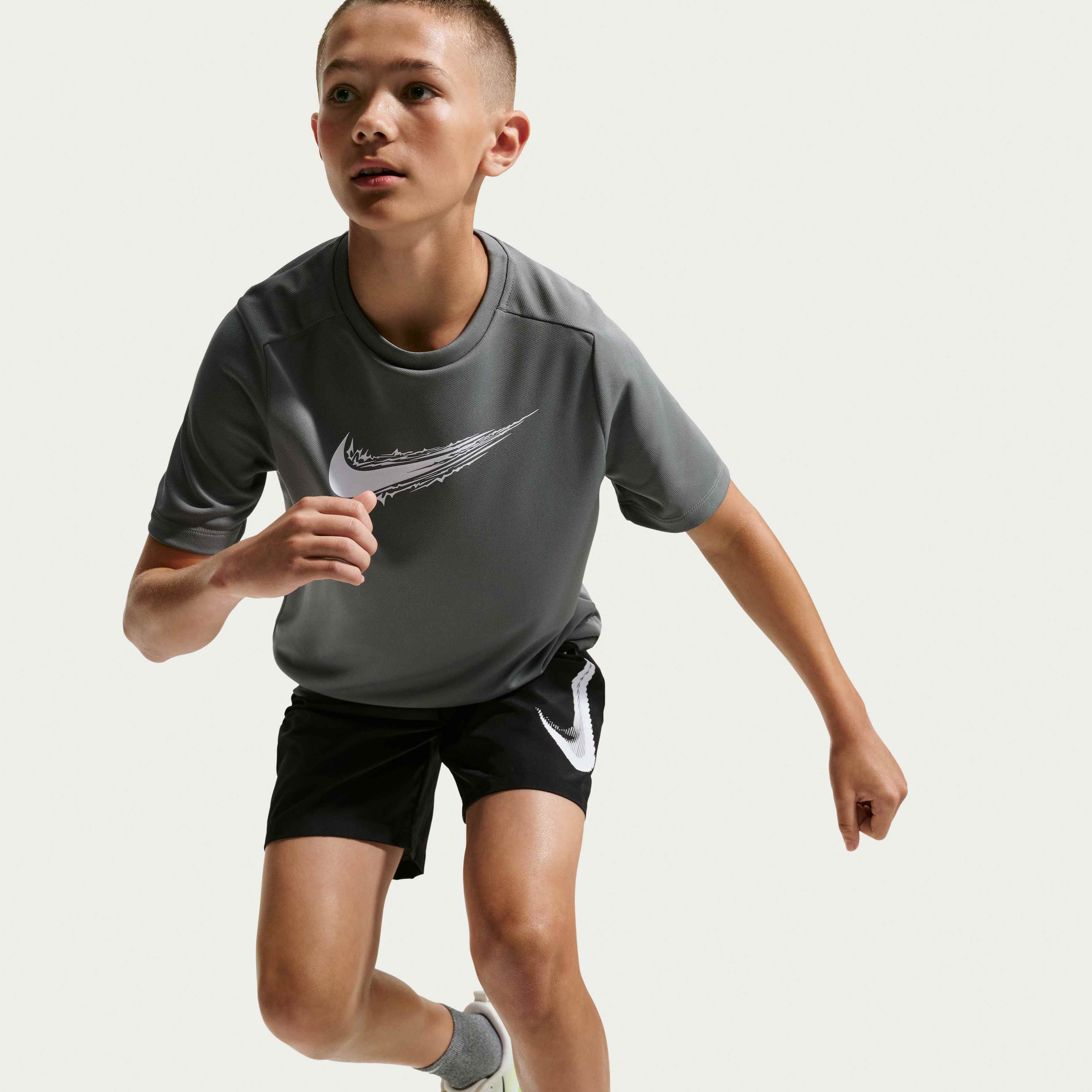 Nike Multi Refresh image number 8