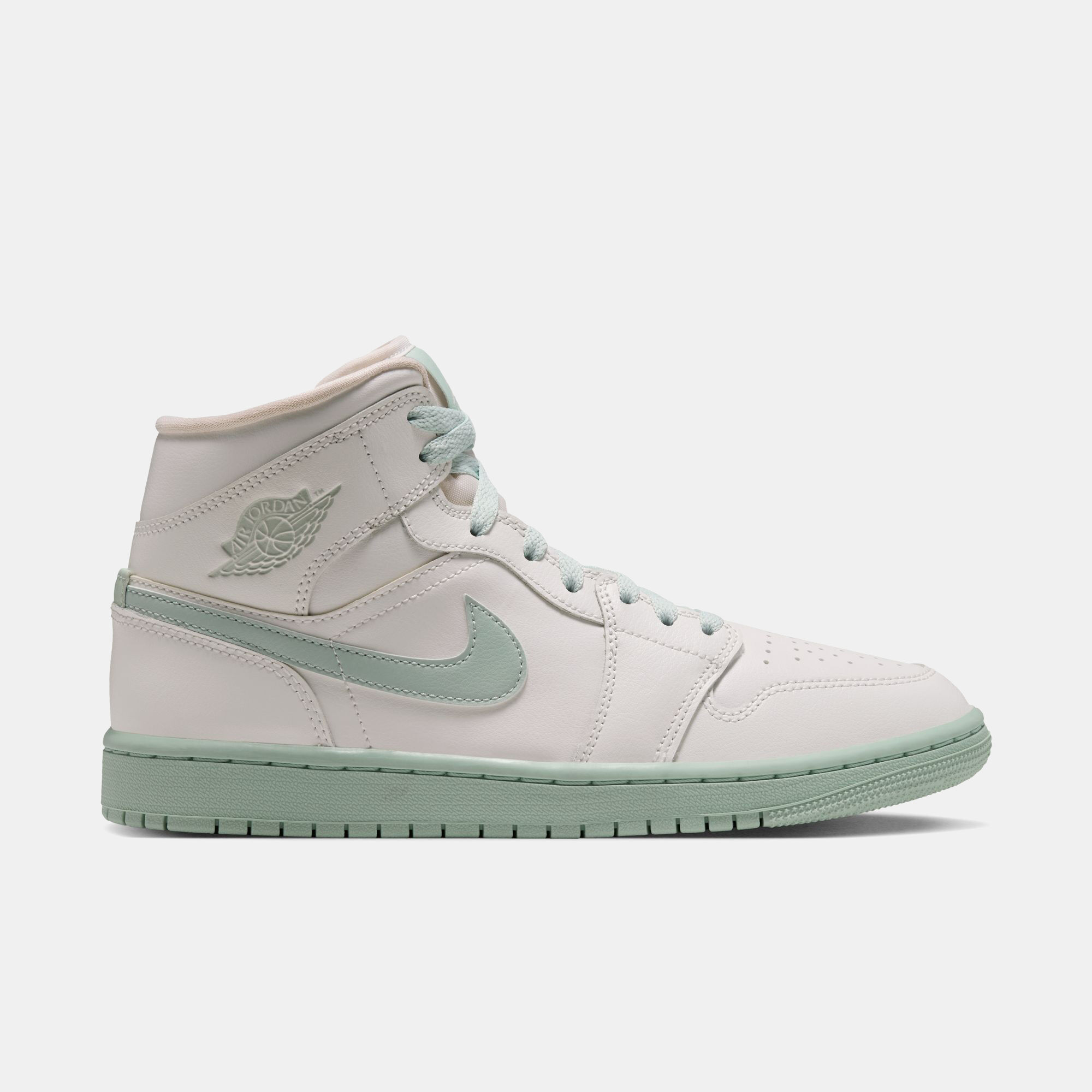 Air Jordan 1 Mid image number 6