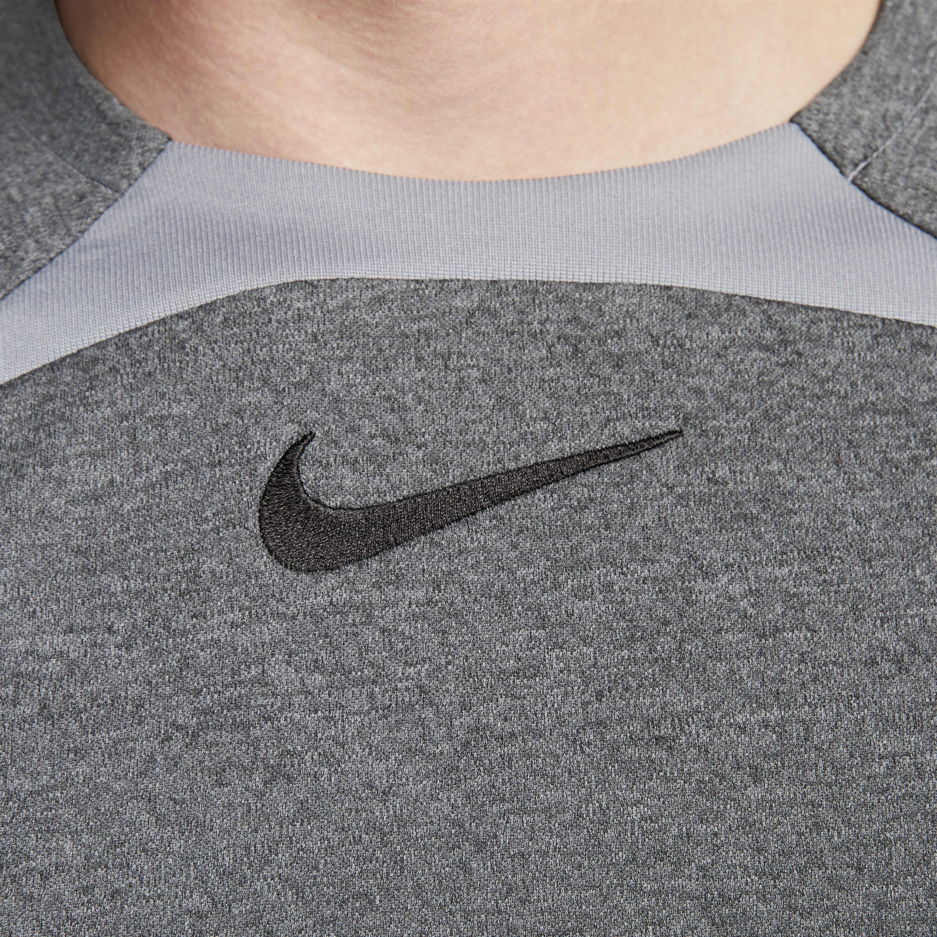 Nike Academy image number 3