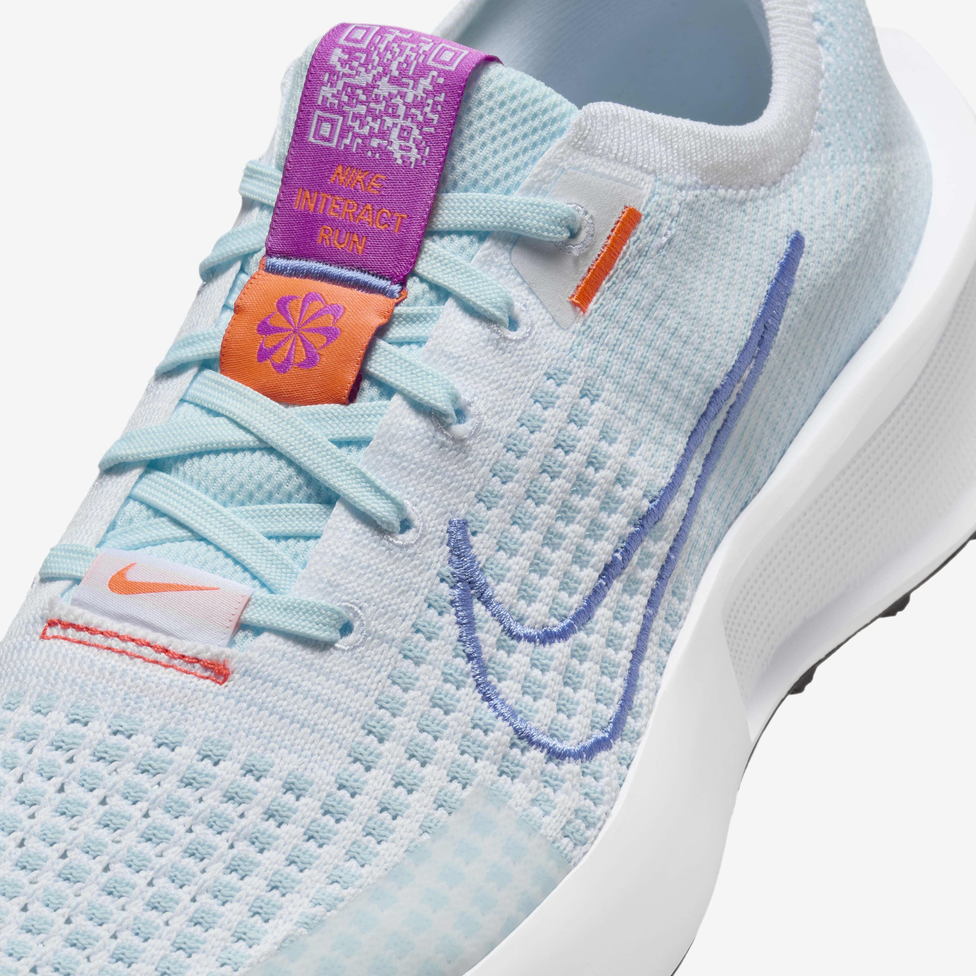 Nike Interact Run image number 6