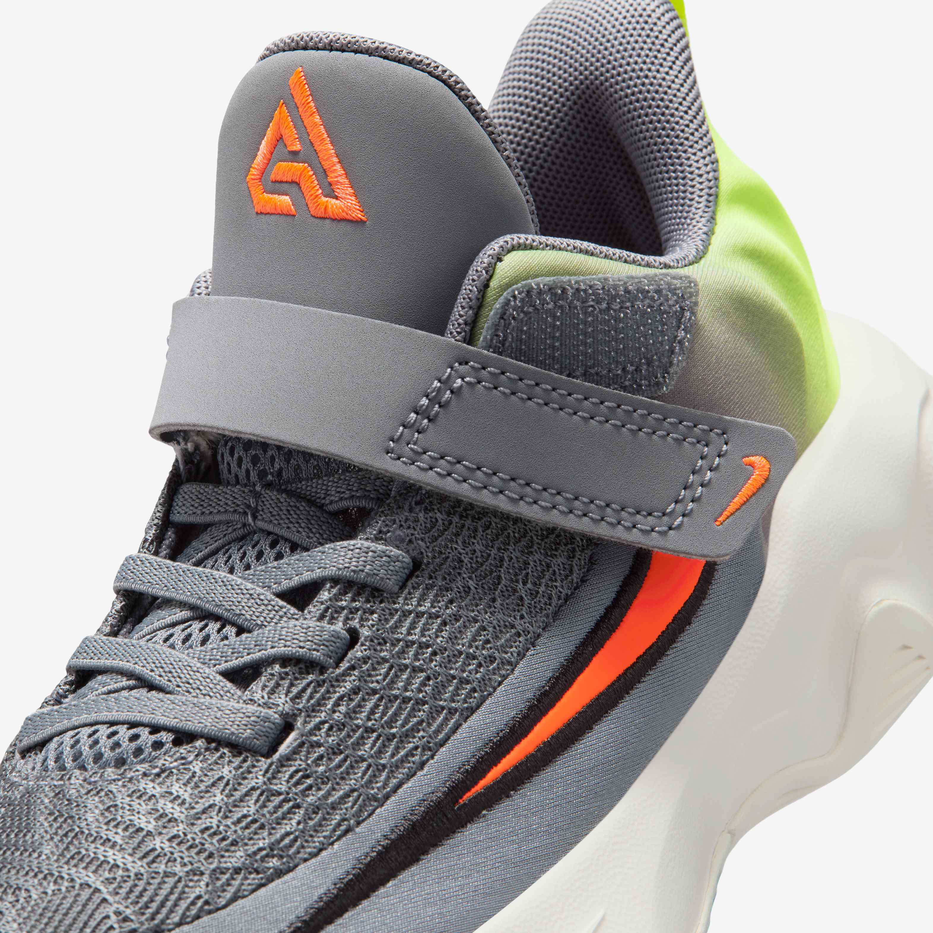 يانيس امورتاليتي 4 image number 6