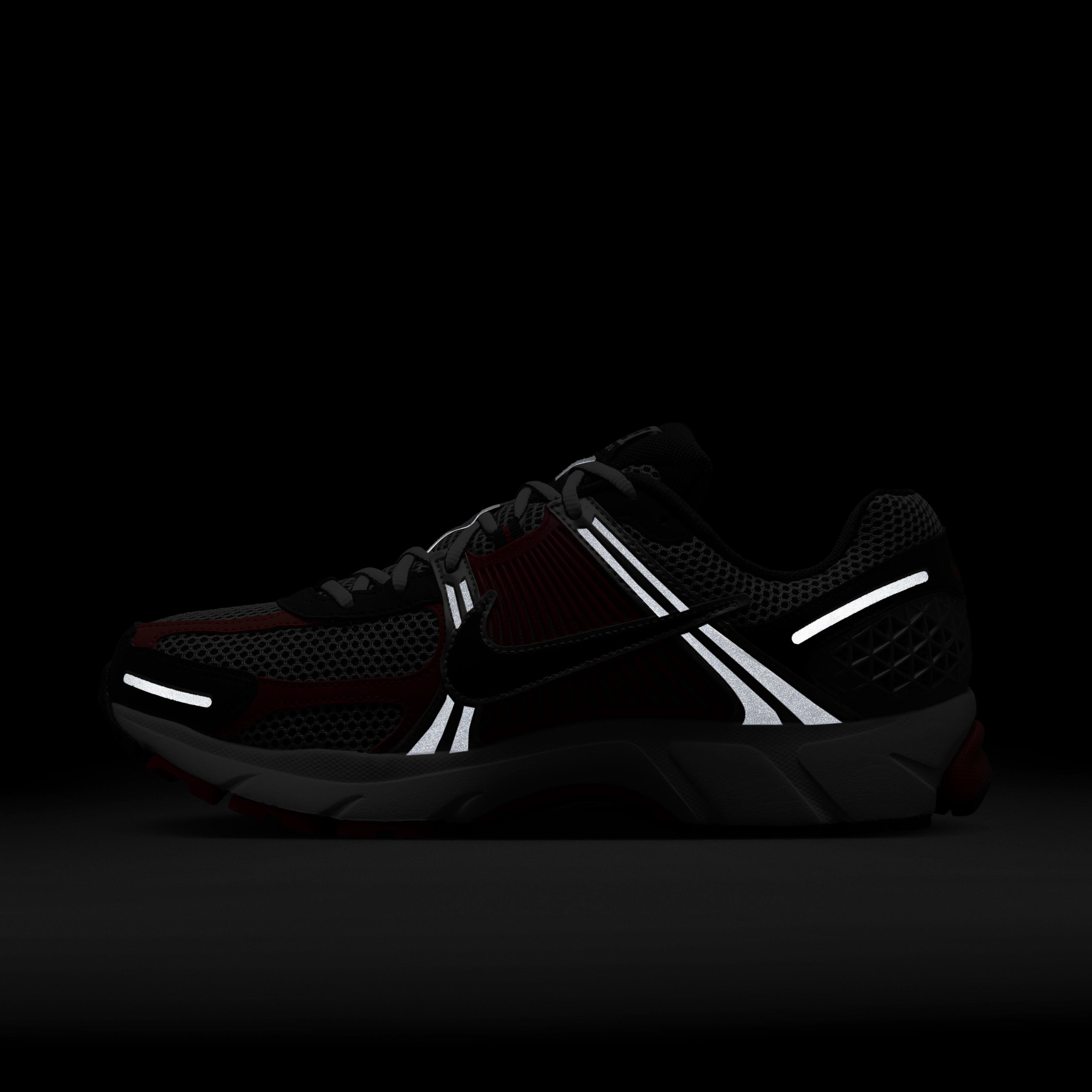 Nike Zoom Vomero 5 image number 11