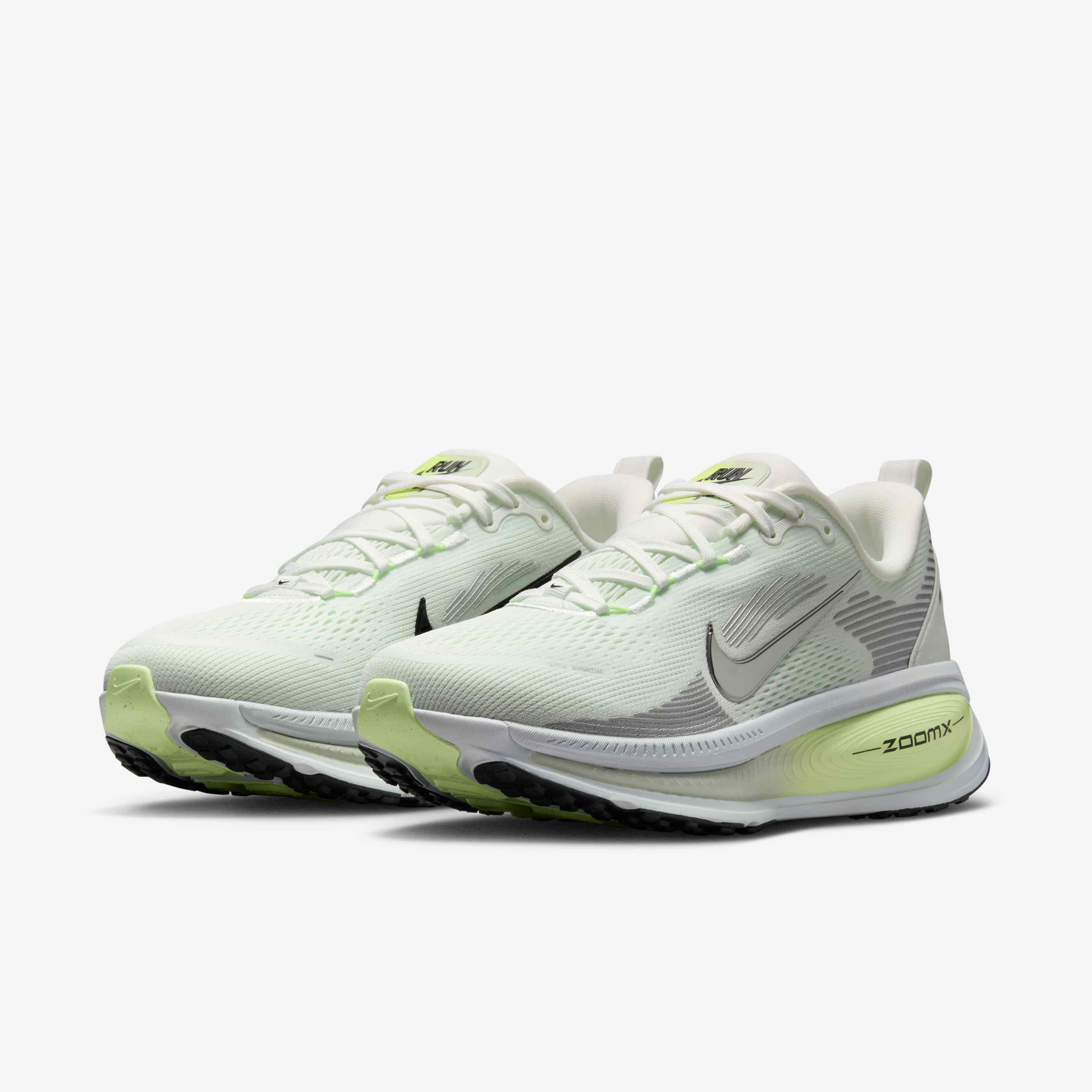 Nike Vomero 18 image number 4