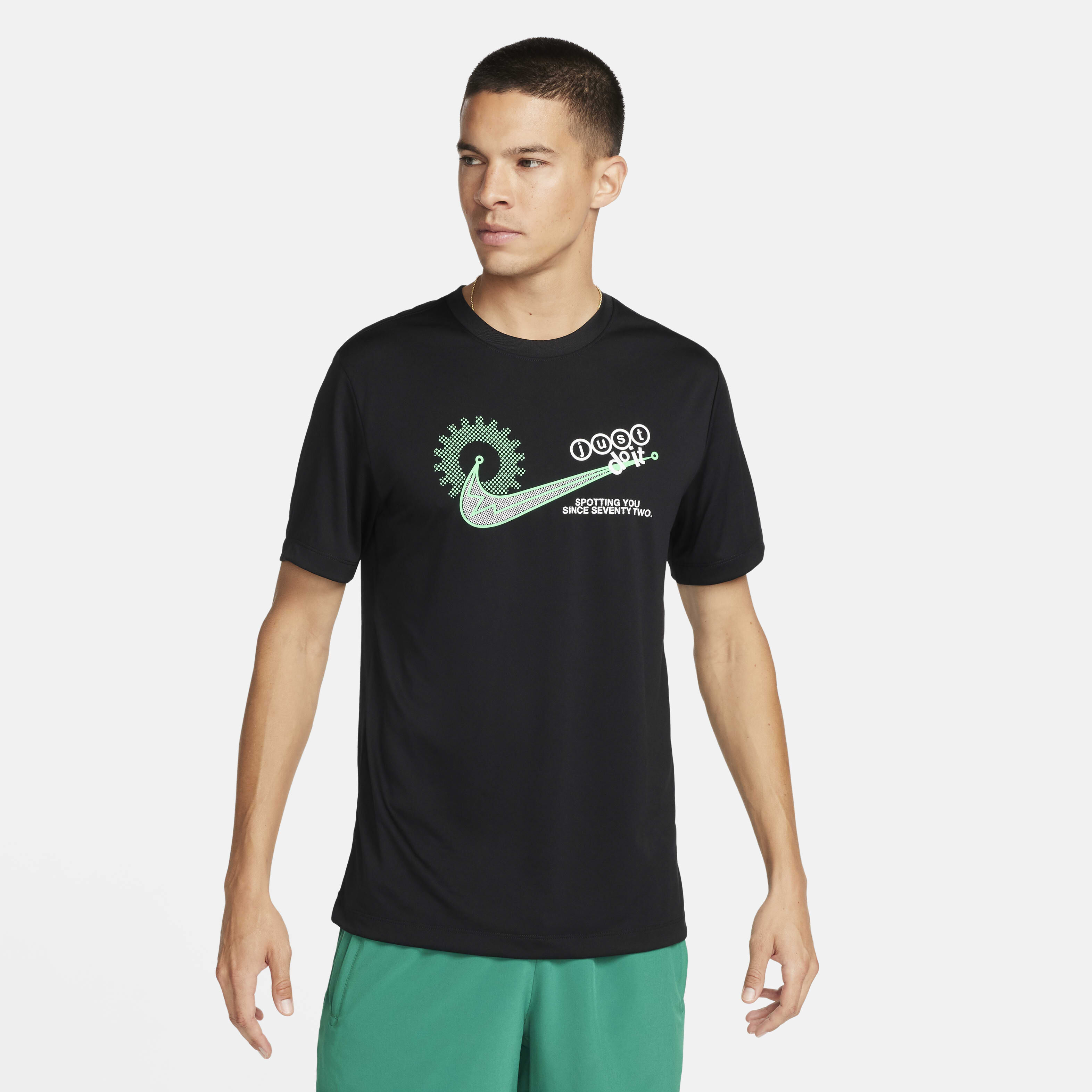 Nike t shirts price in dubai hot sale
