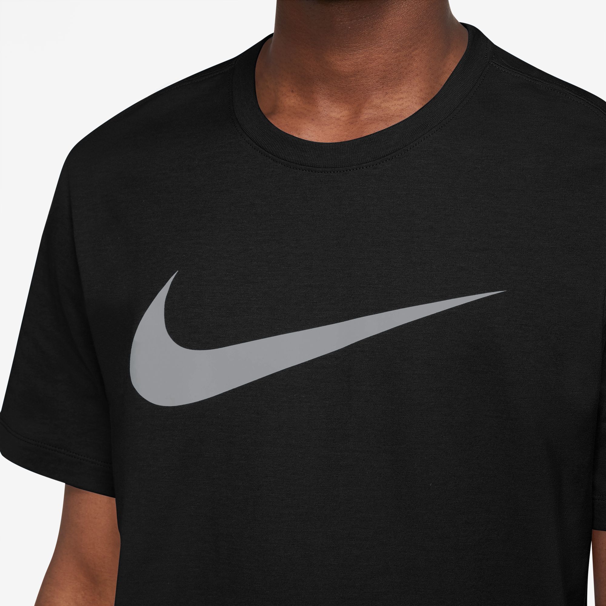 Nike Sportswear Swoosh image number 2