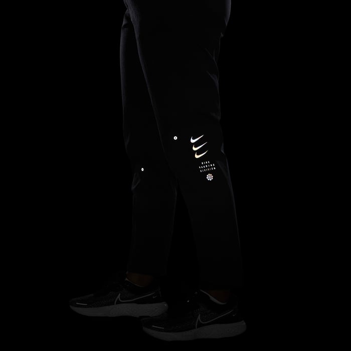 Nike Therma-FIT Run Division image number 7 Nike Therma-FIT Run Division image number 7