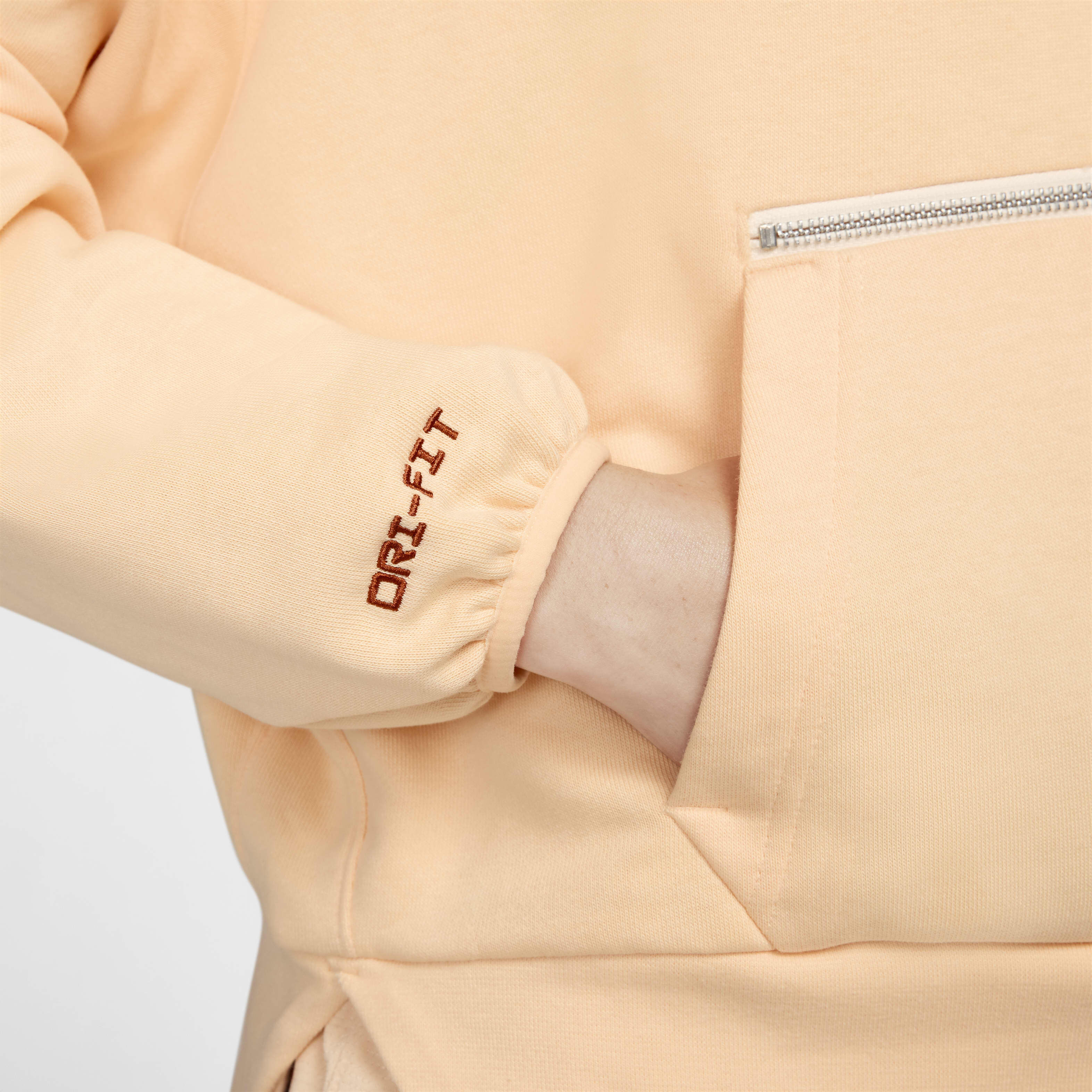 Nike Dri-FIT Swoosh Fly Standard Issue image number 5