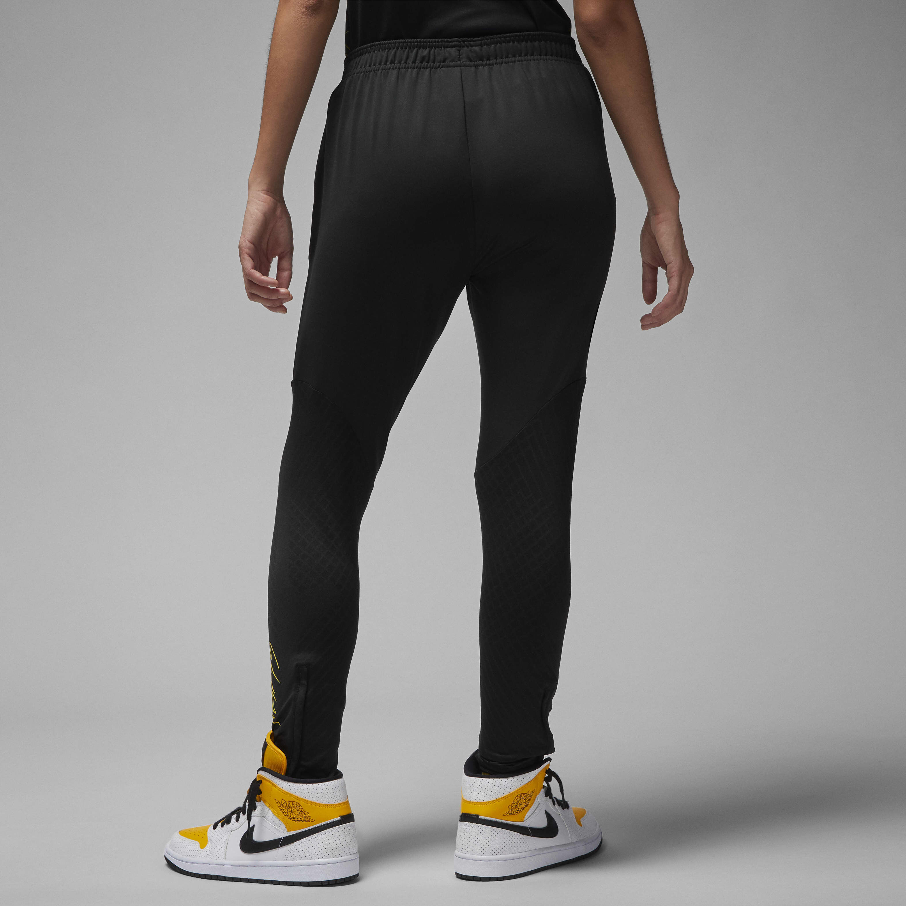 باريس سان-جيرمان سترايك image number 1