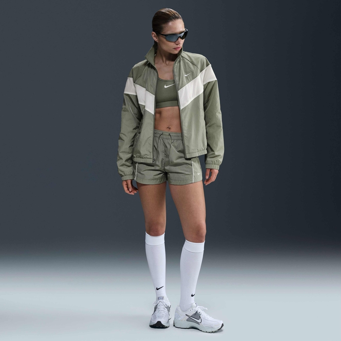 Nike Windrunner image number 3 Nike Windrunner image number 3