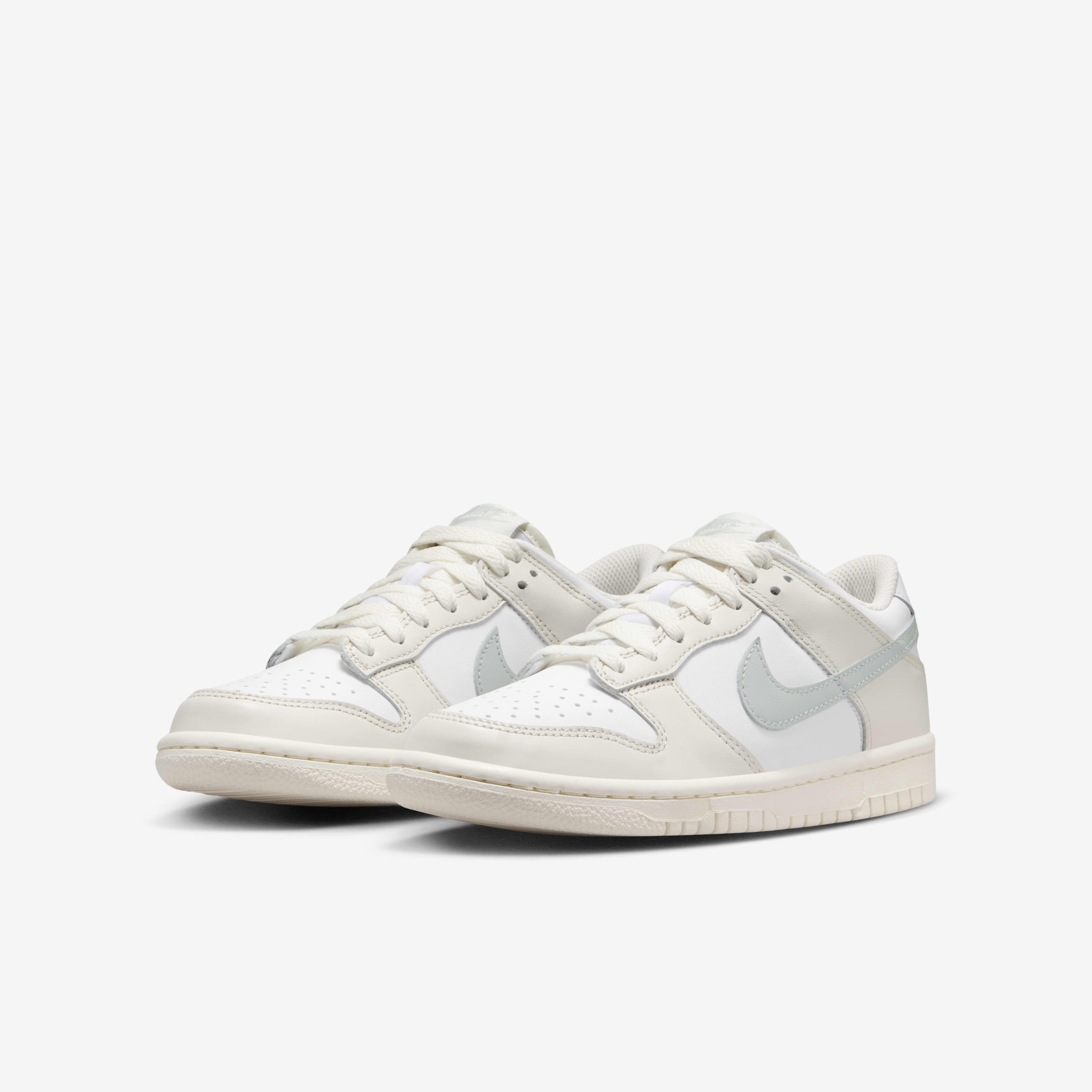 Nike Dunk Low image number 4