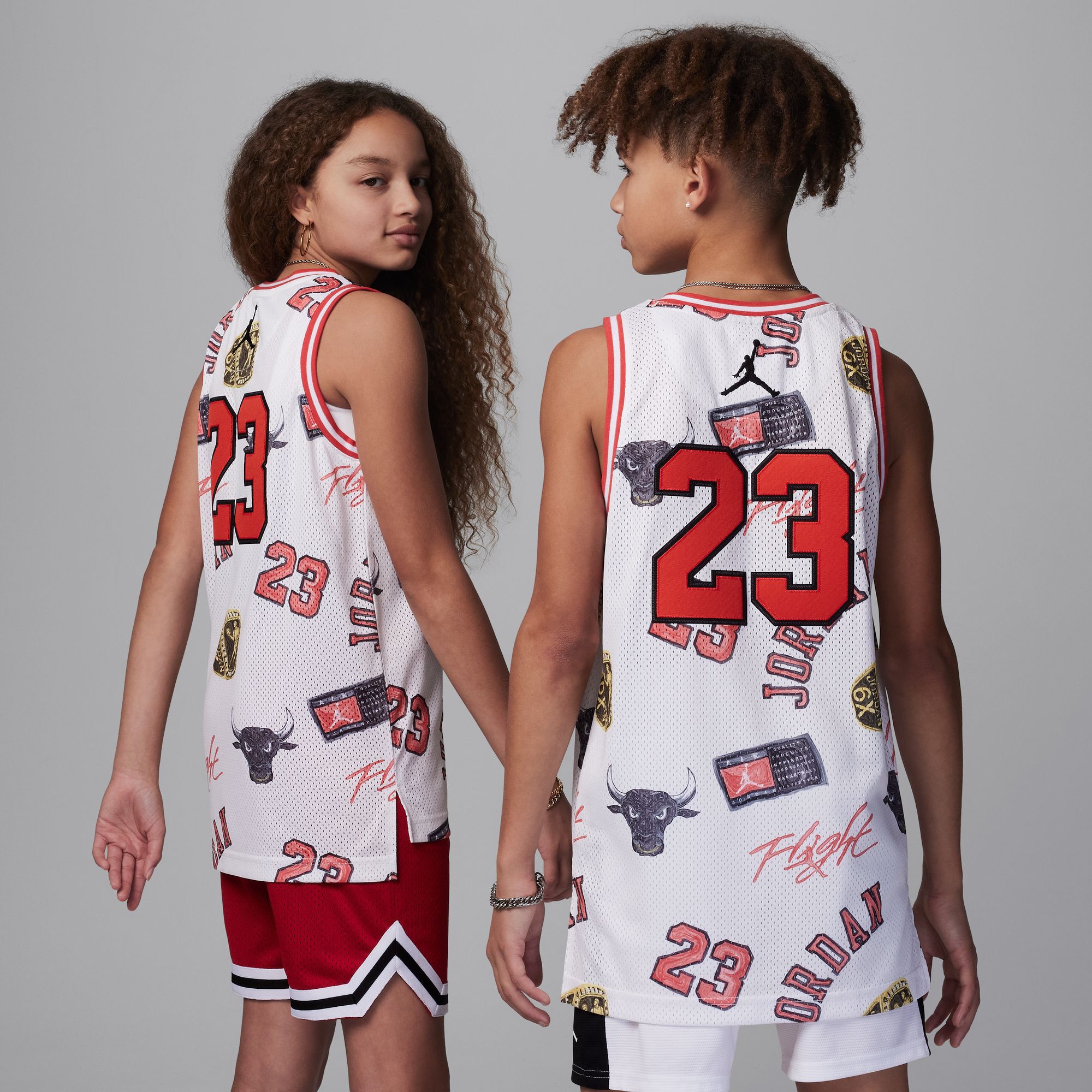 تيشيرت جوردن 23 سترايبد image number 5