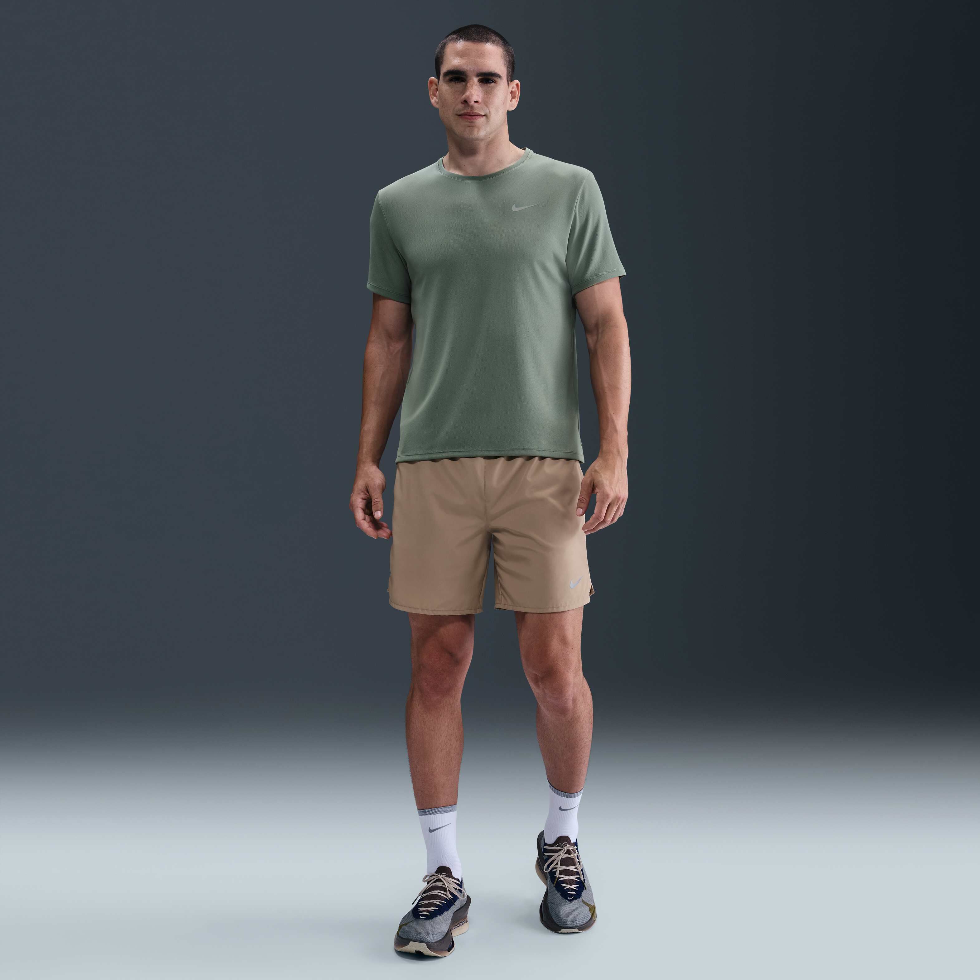 Nike Miler image number 3