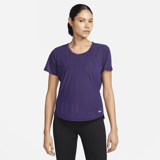 Explore a Range of Nike Women s T Shirts Collection Nike UAE