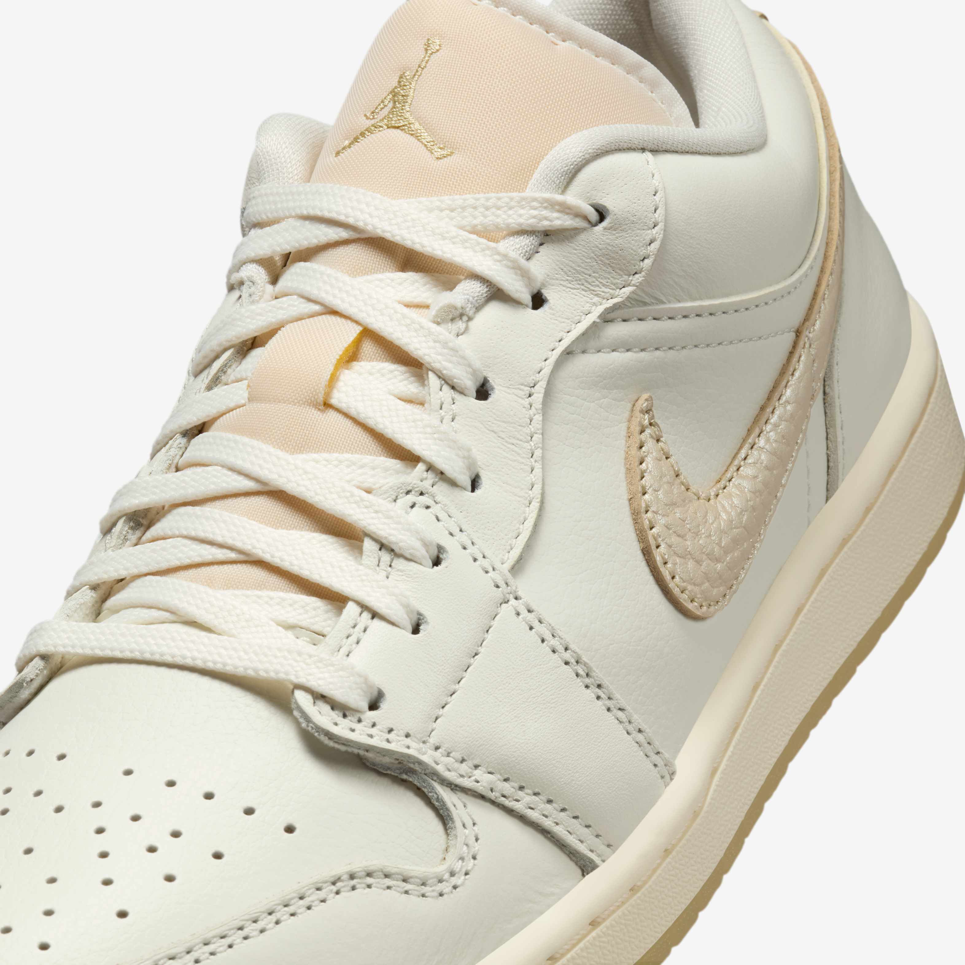 Air Jordan 1 Low SE image number 6