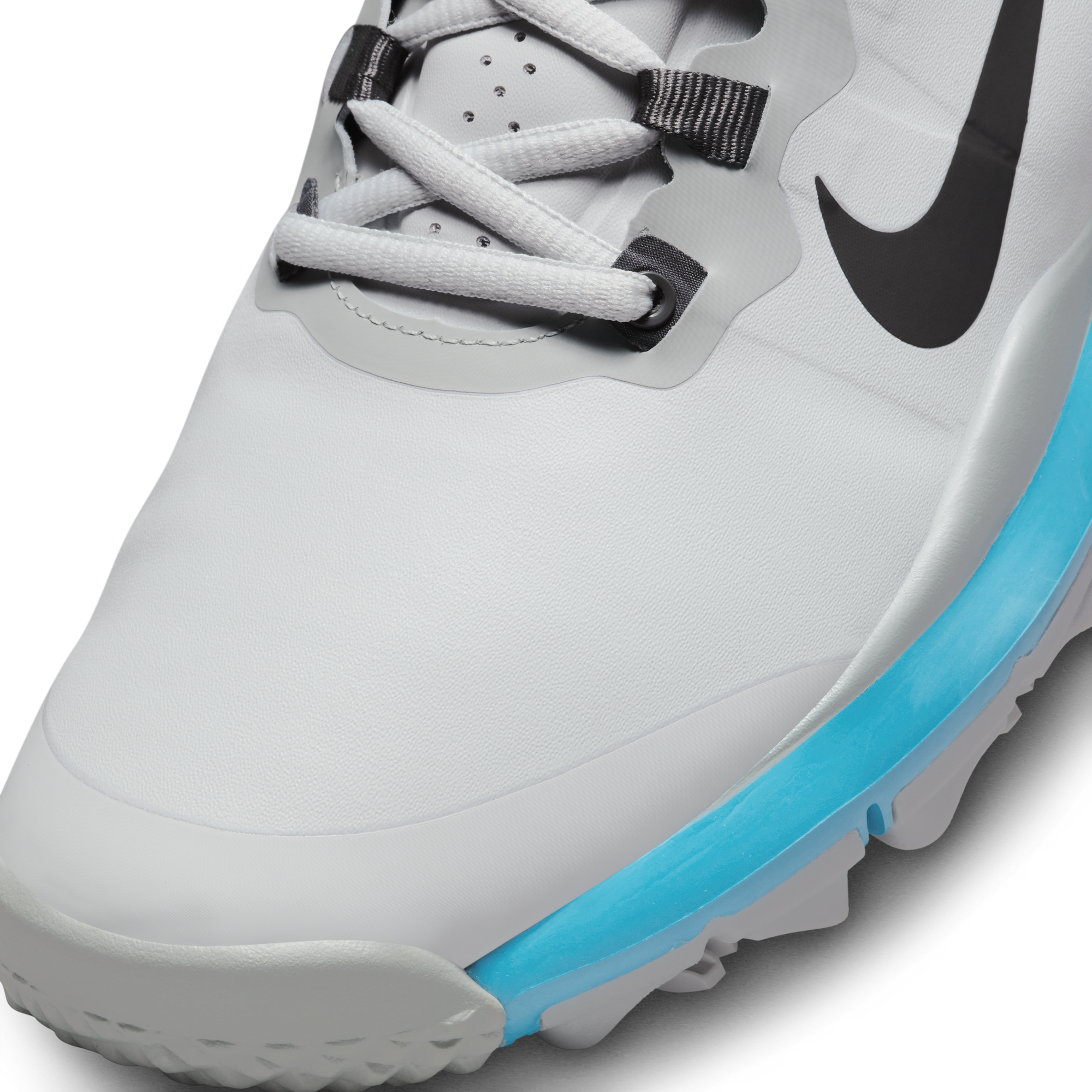 Tiger woods clearance shoes 219