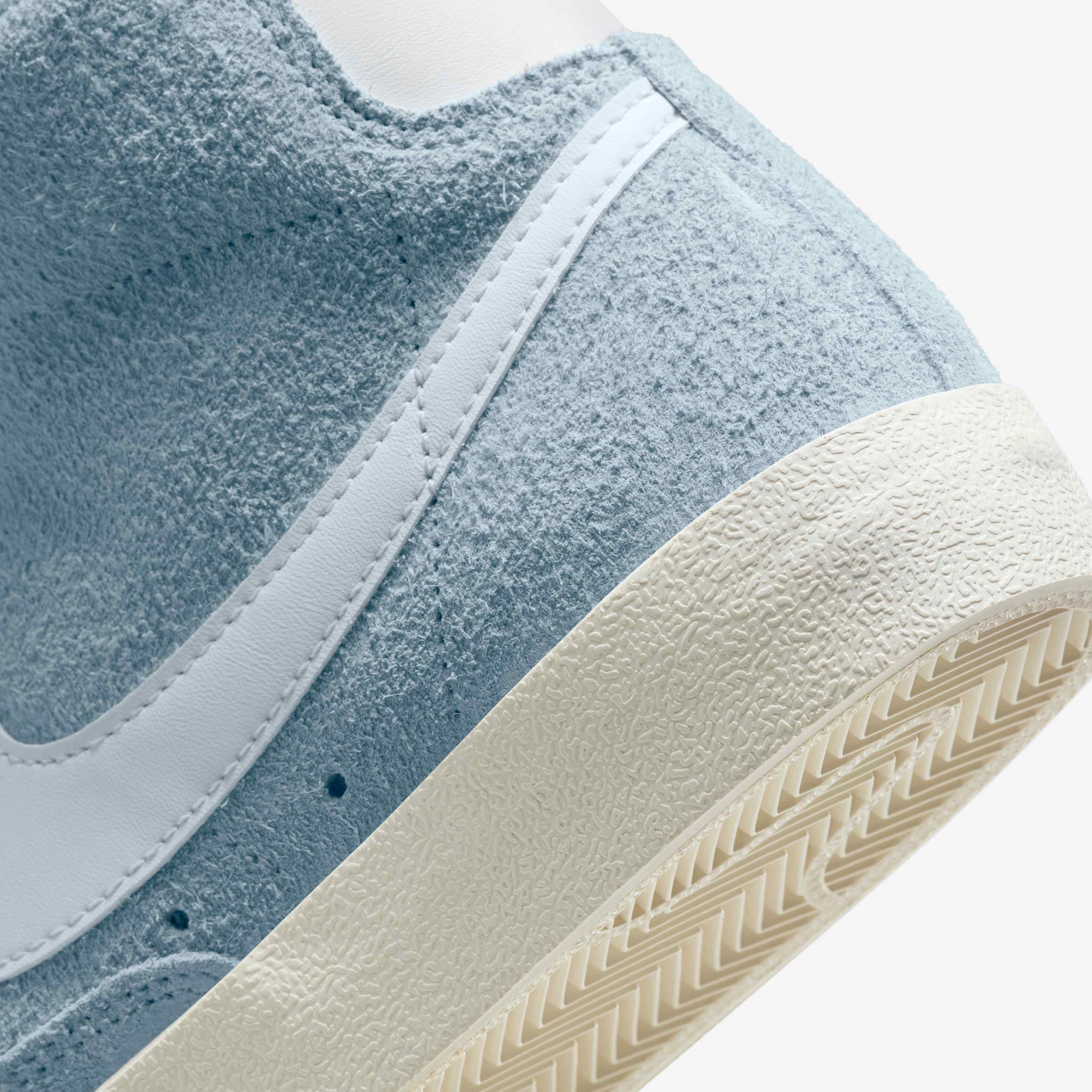 نايكي بليزر ميد '77 فينتج image number 8