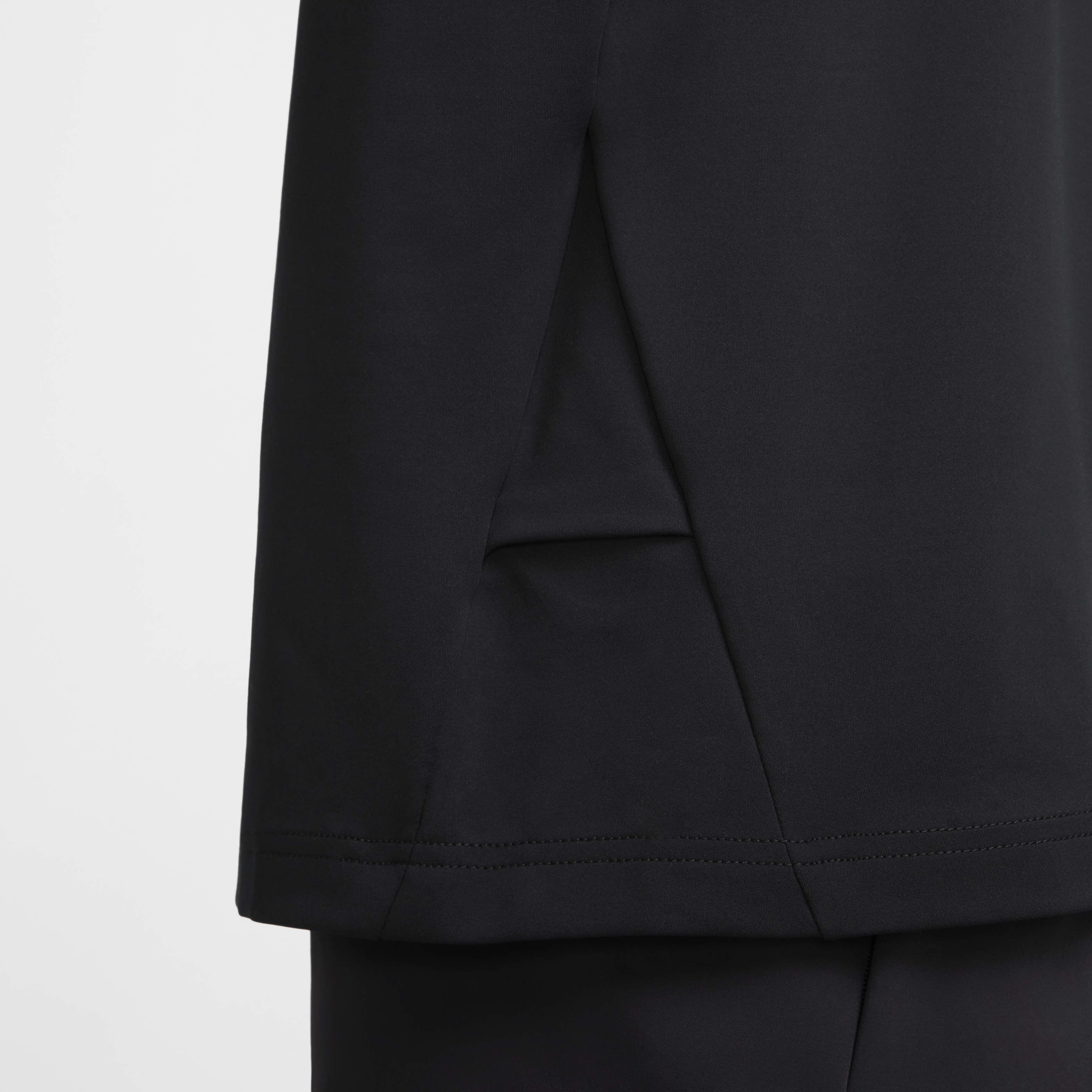 Nike APS image number 4