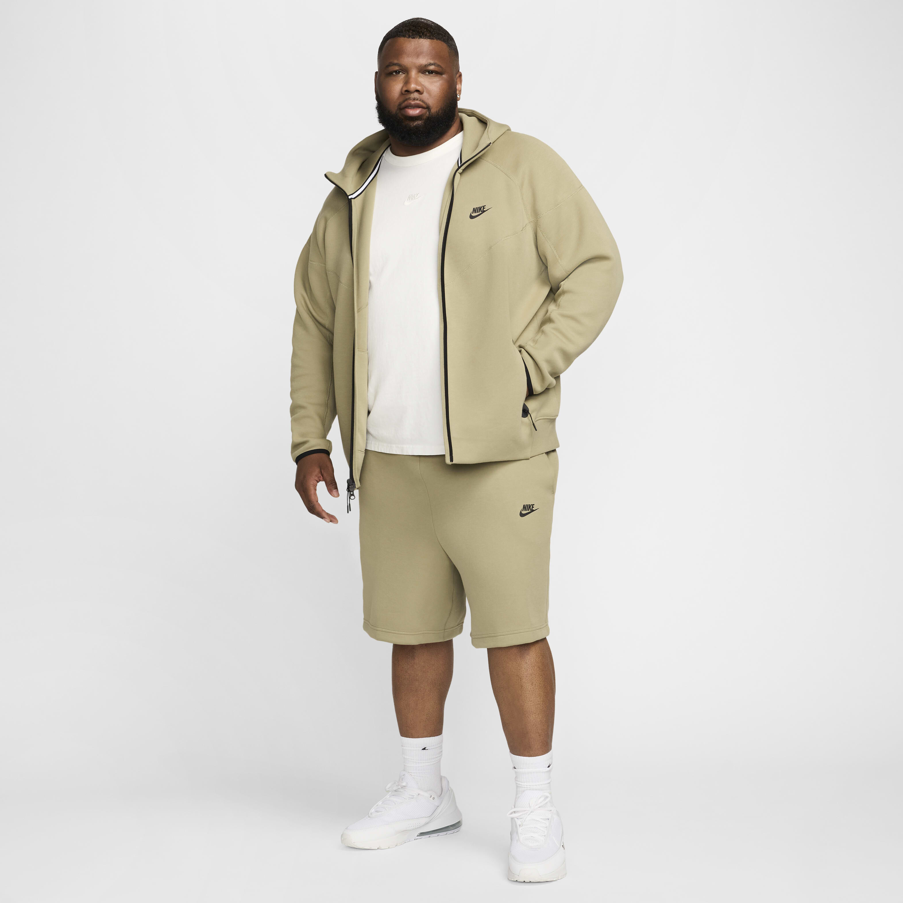 نايكي سبورتسوير تك فليس ويندرانر image number 19