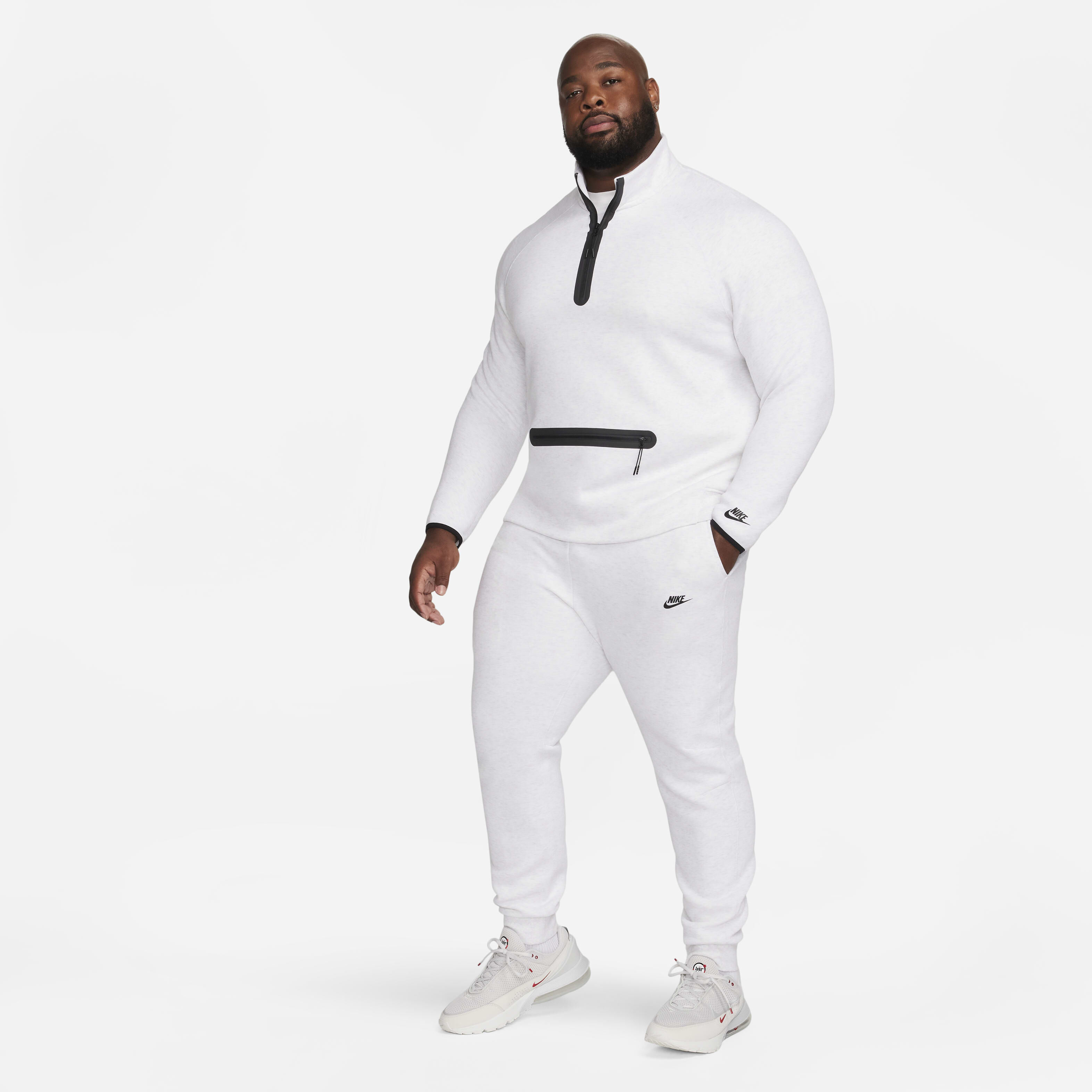 Nike Sportswear Tech Fleece image number 18