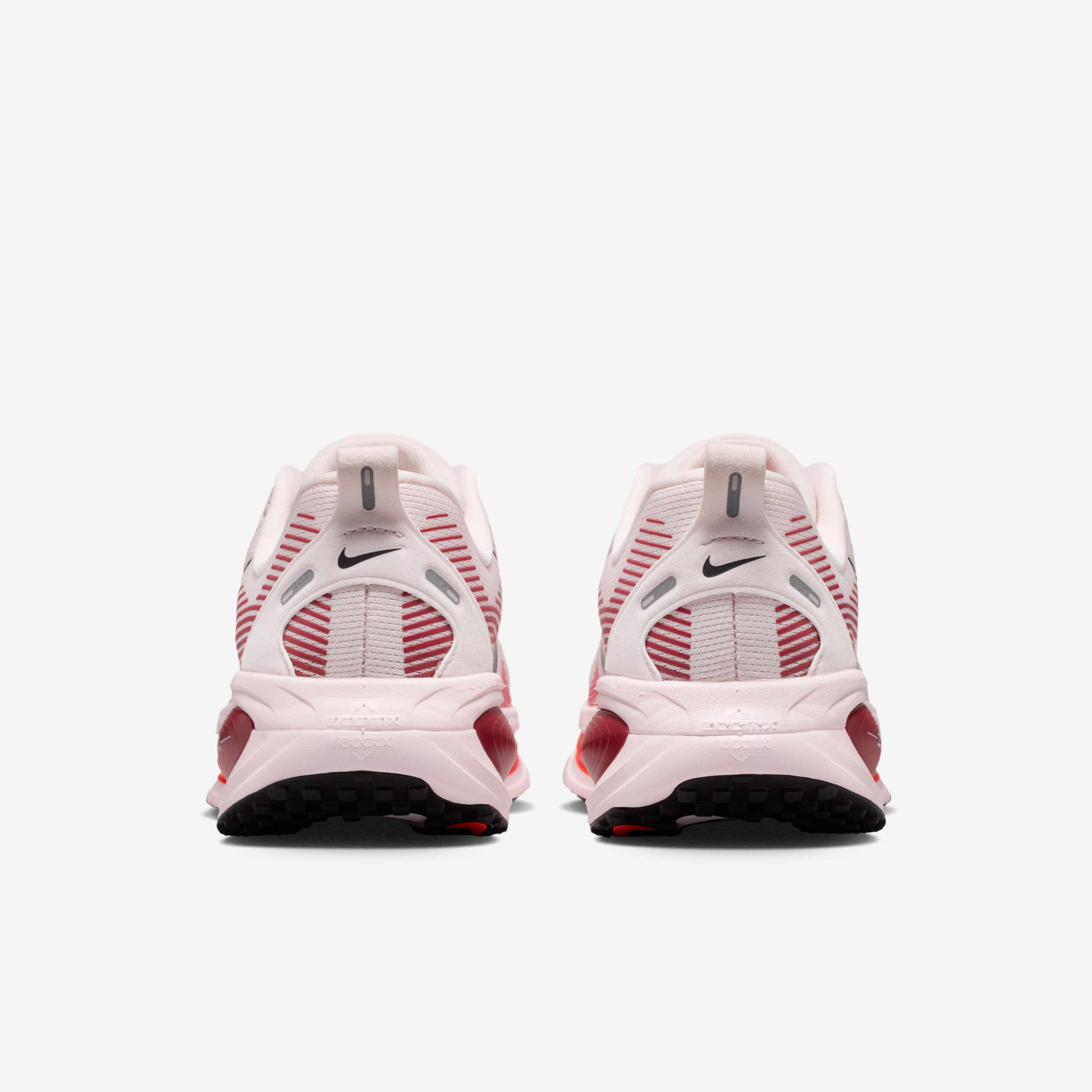 Nike Vomero 18 image number 5