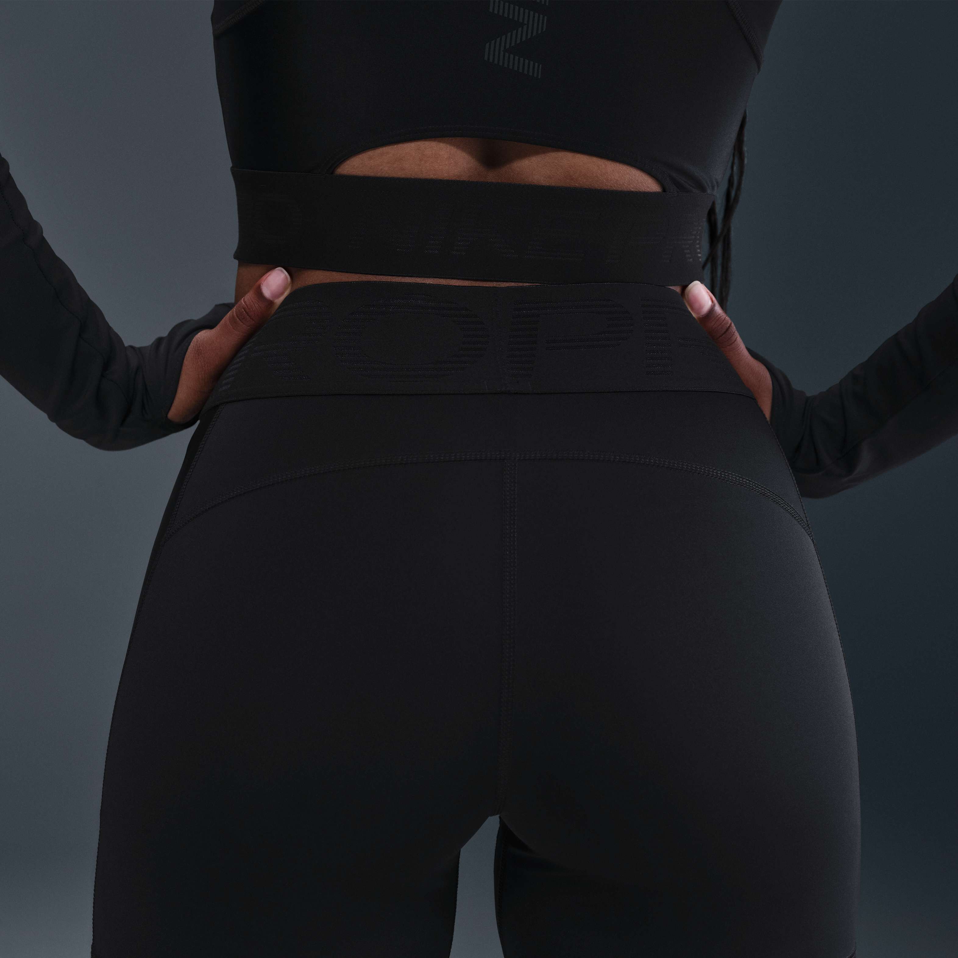 Nike Pro Sculpt image number 2