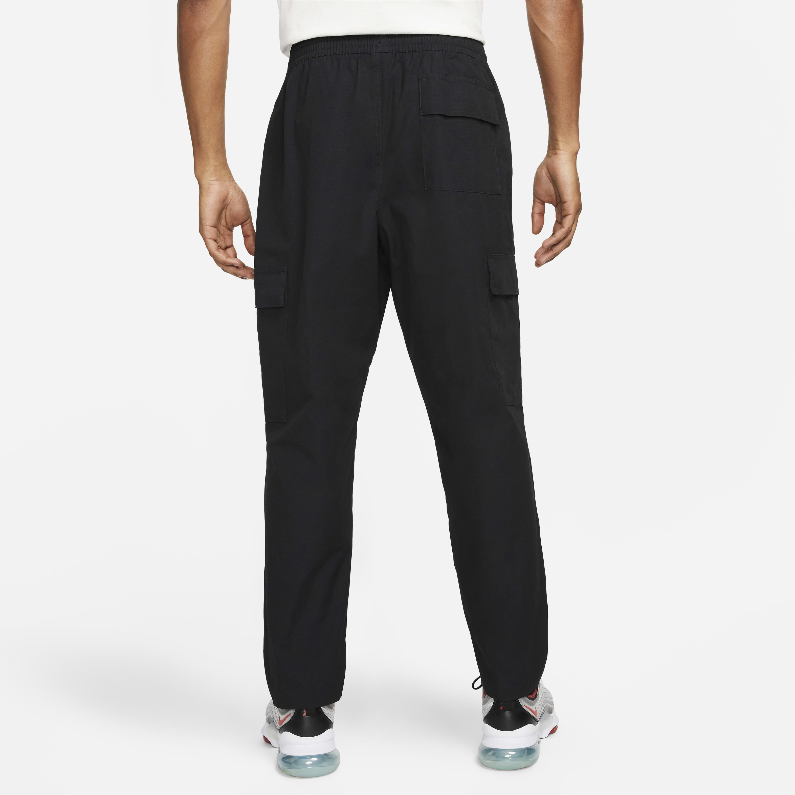 Buy Nike Club Men s Woven Cargo Trousers Nike UAE Official
