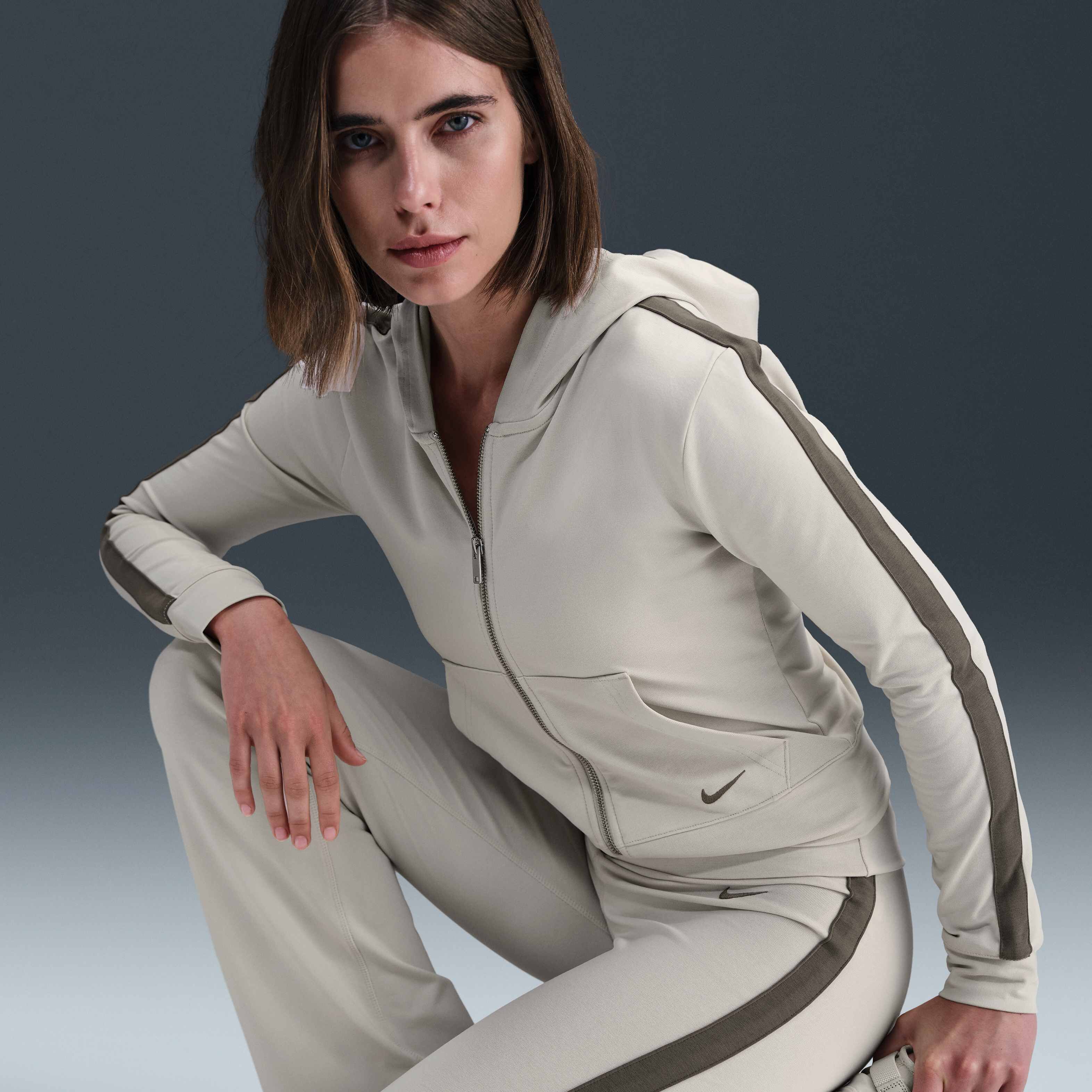 Nike Sportswear image number 2