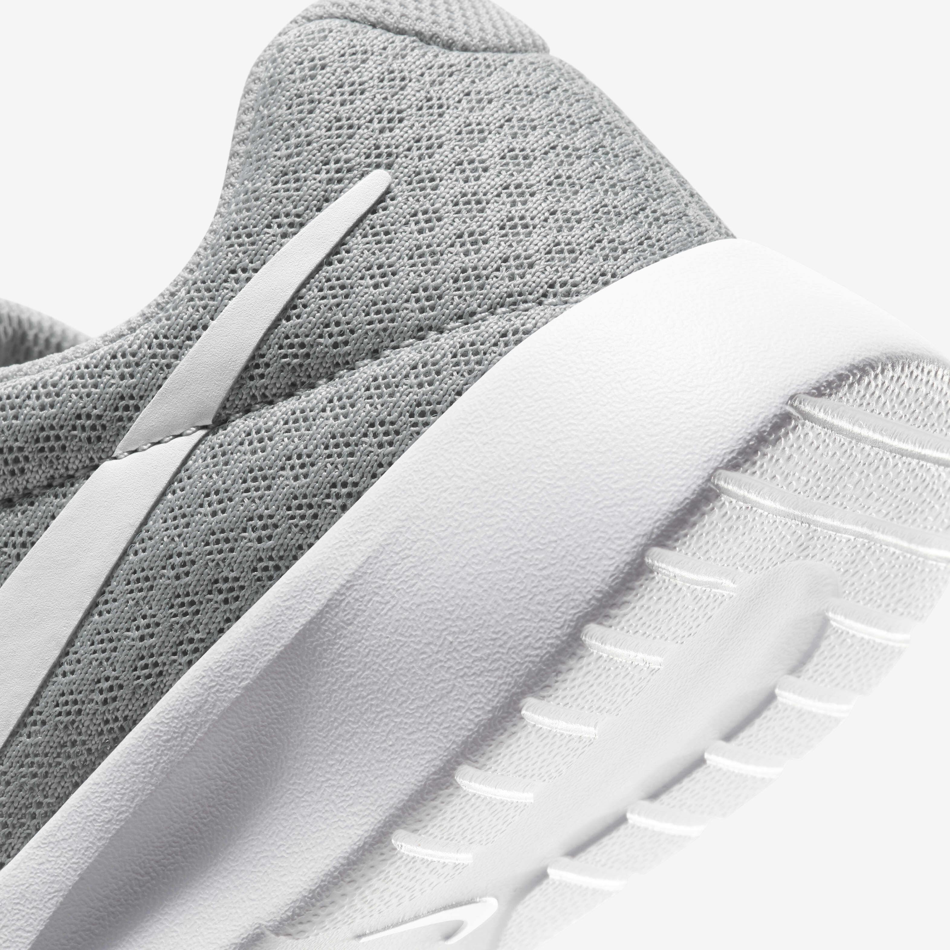 Nike Tanjun image number 7