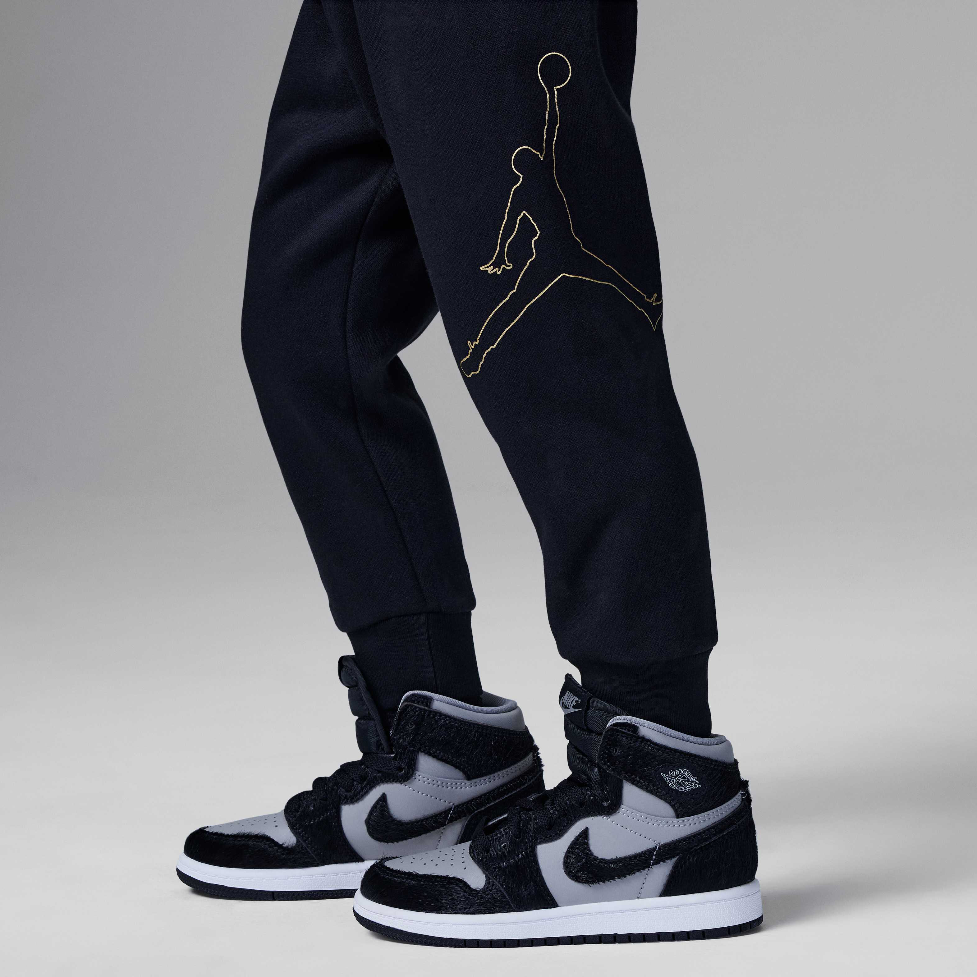 Jordan Take Flight Black and Gold Crew Set image number 3