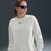 نايكي سبورتسوير فينيكس فليس