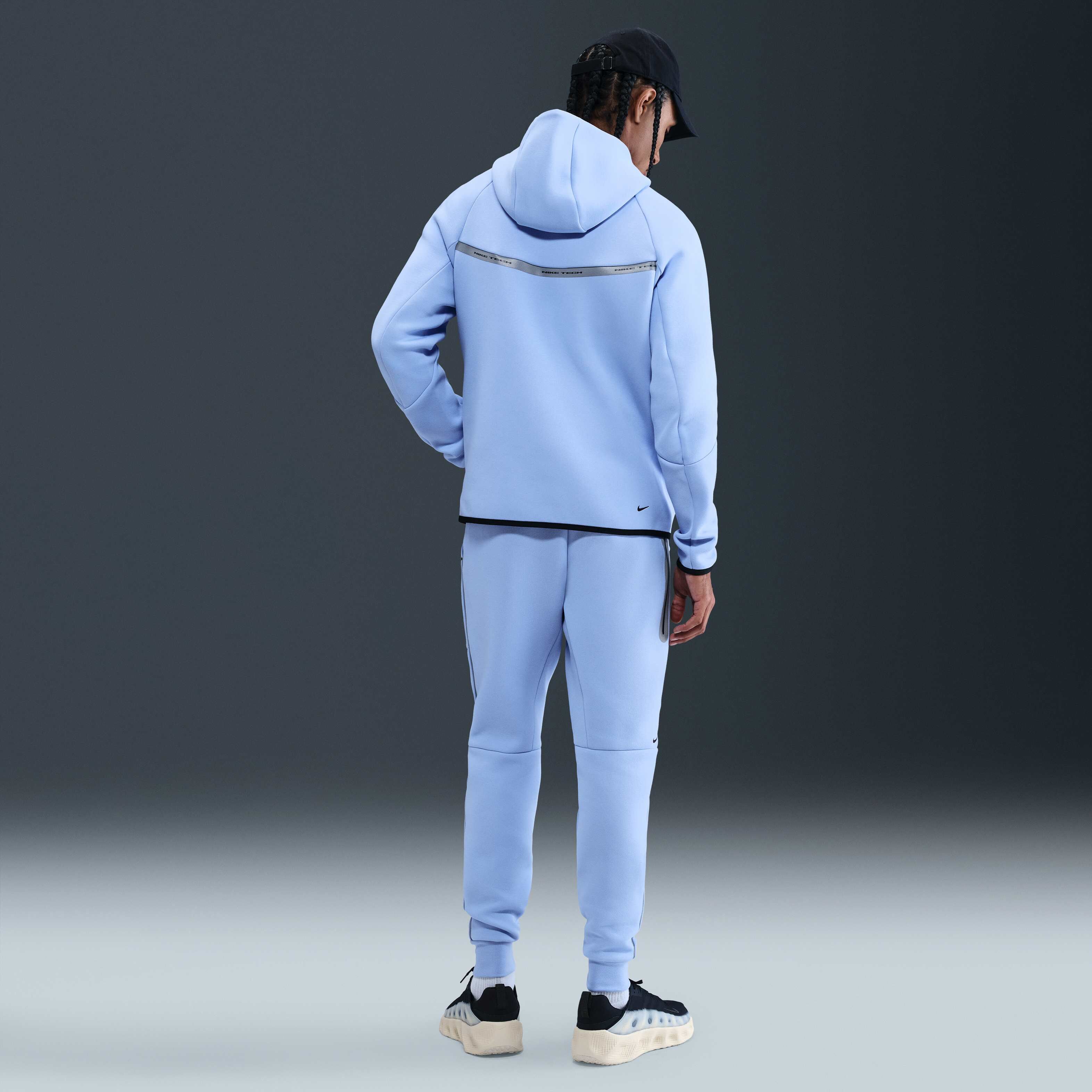 Nike Tech image number 4