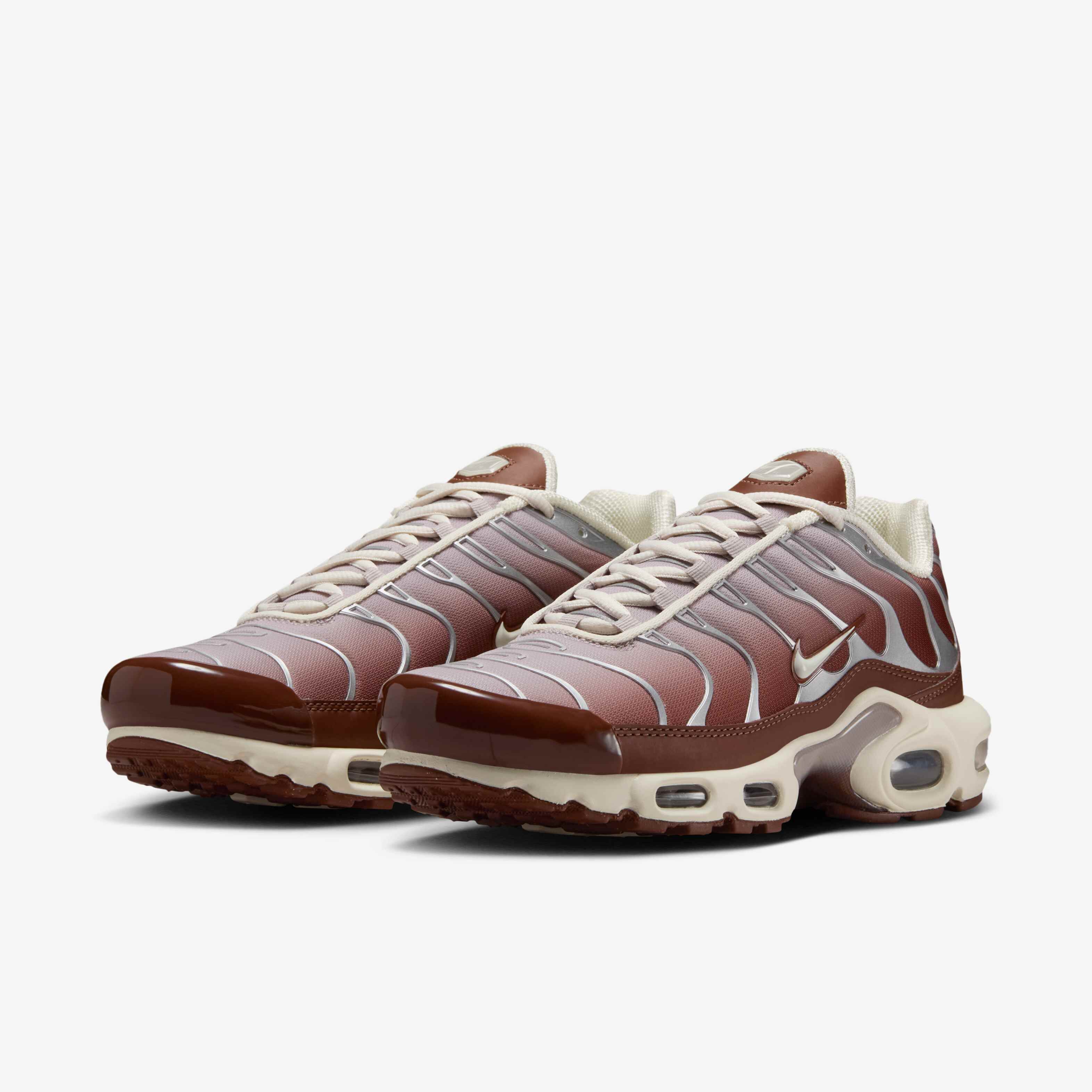Nike Air Max Plus image number 4