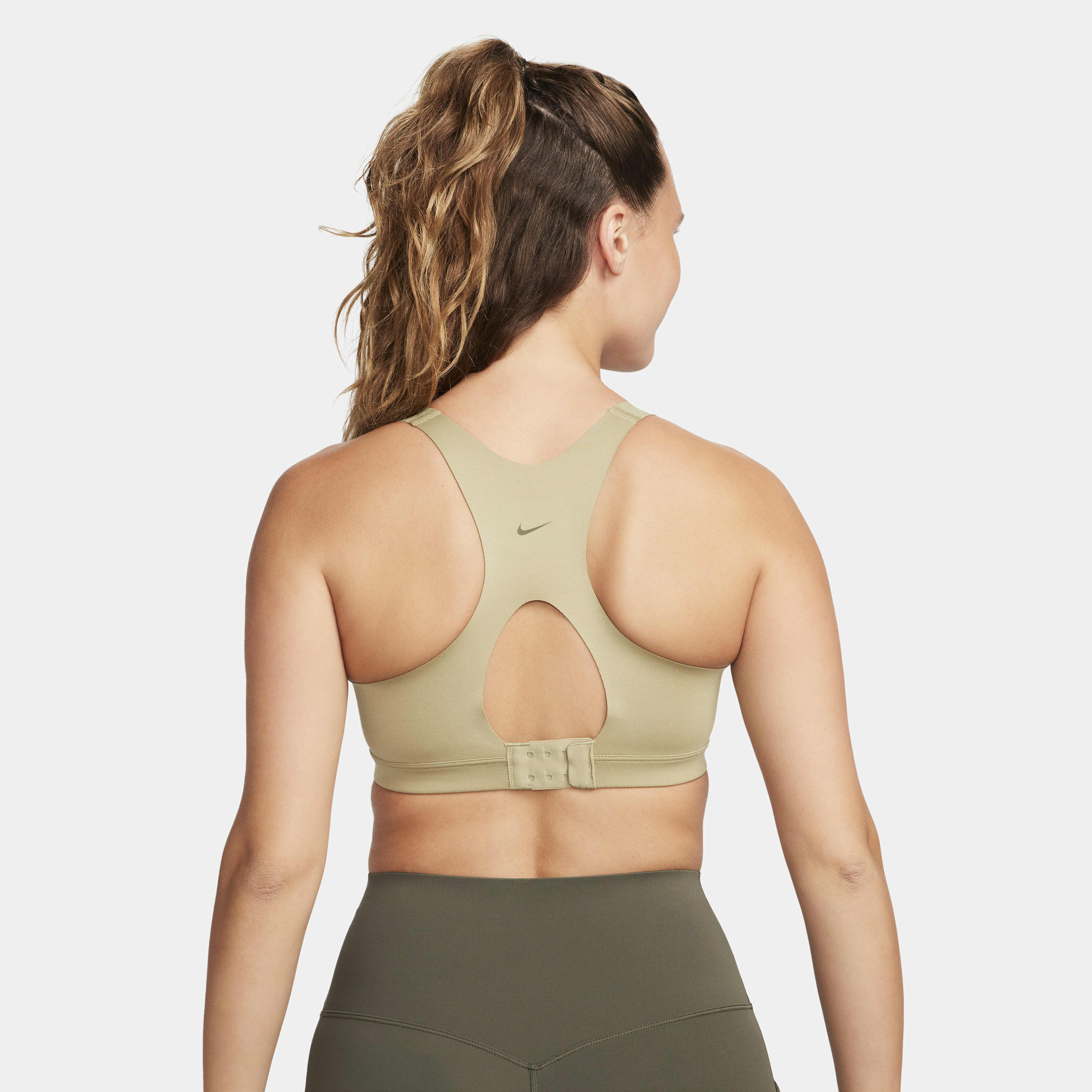 Nike Alpha image number 1