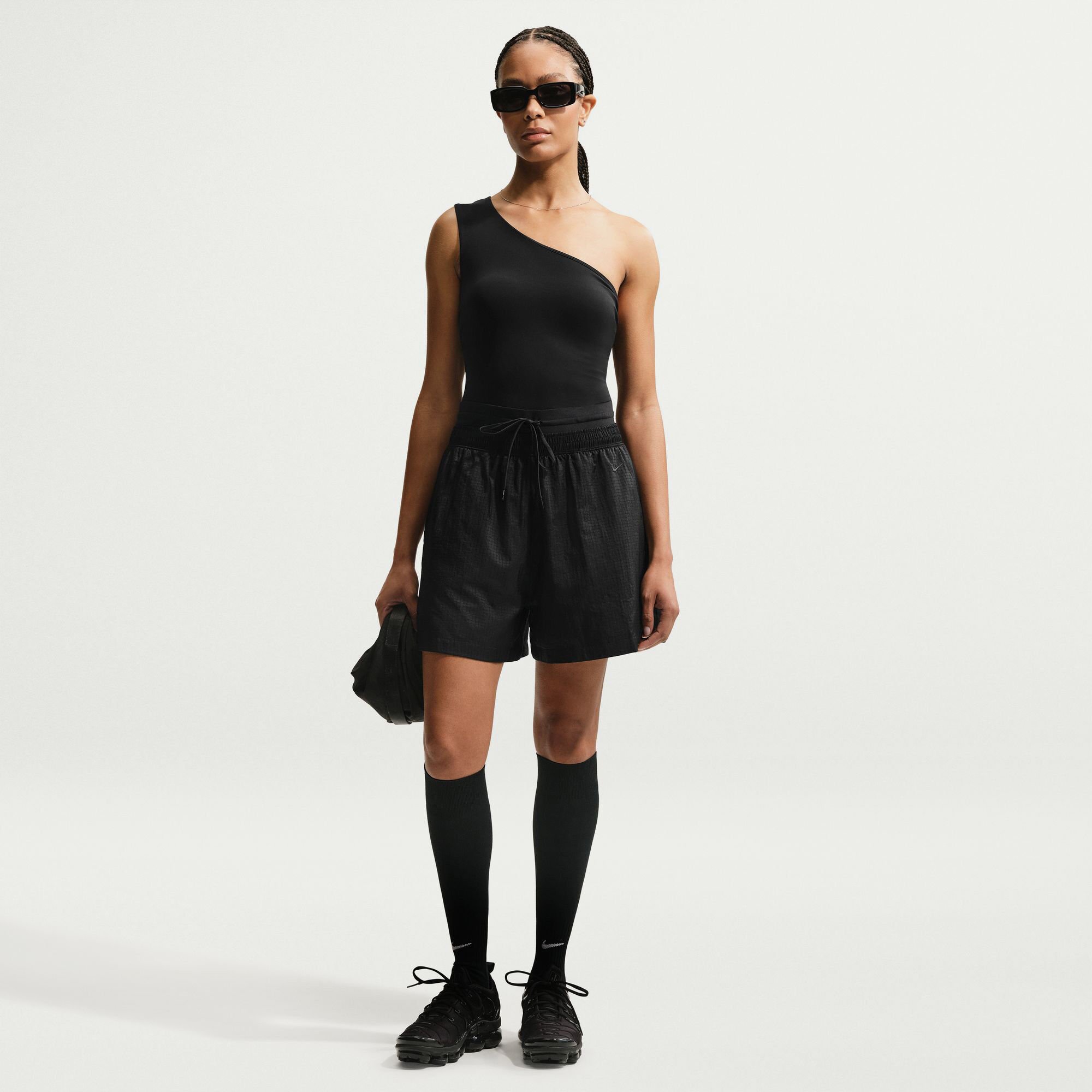 نايكي سبورتسوير image number 0