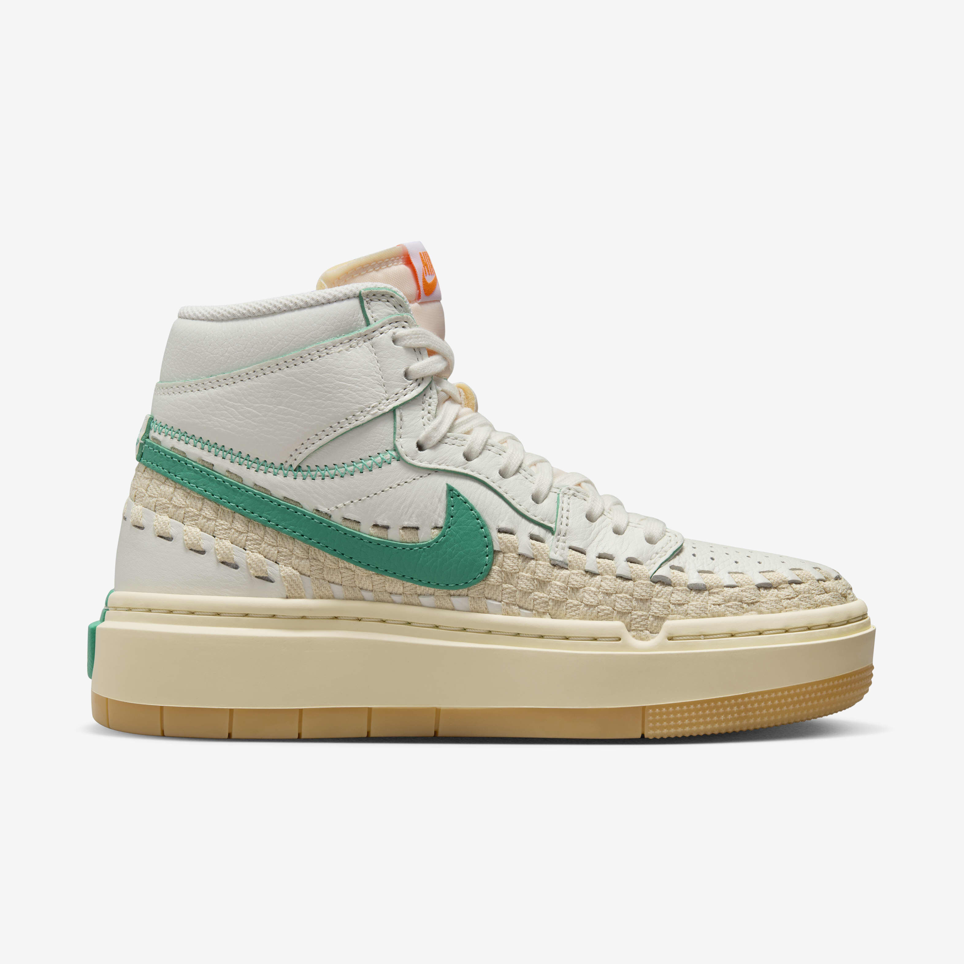 اير جوردن 1 اليفيت x يونيون x بيفيس بيوتي سبلاي image number 2