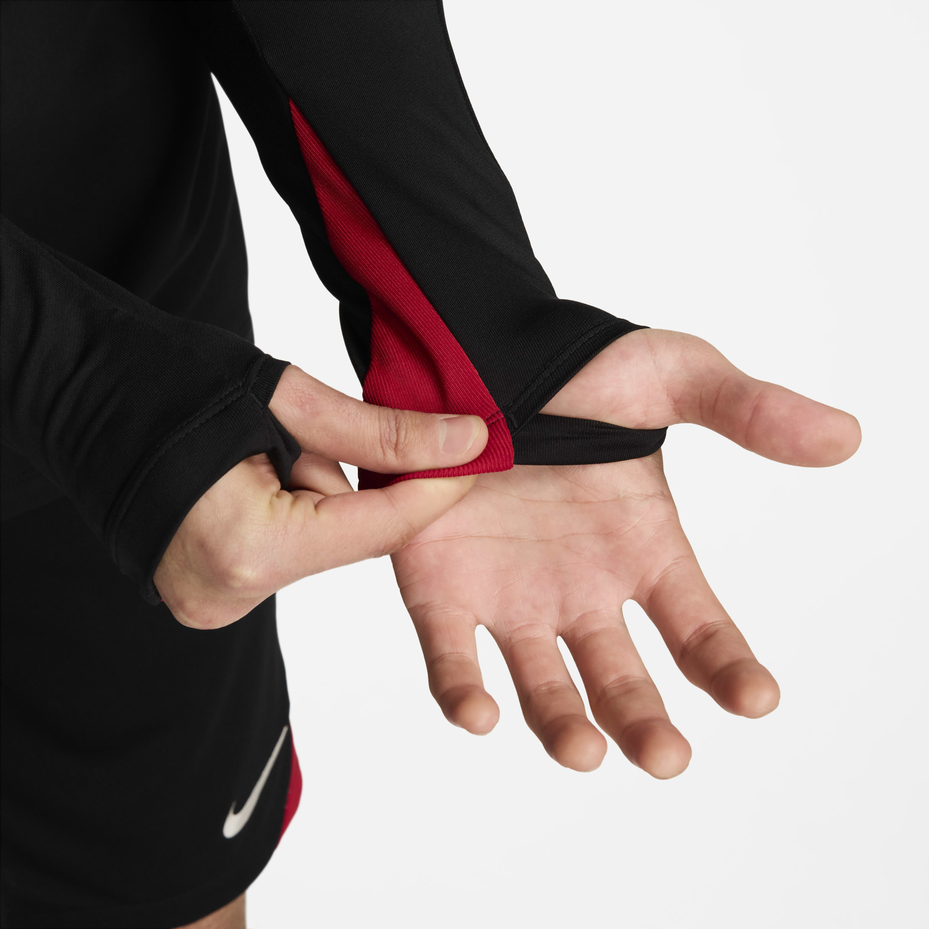 ليفربول F.C. سترايك image number 5