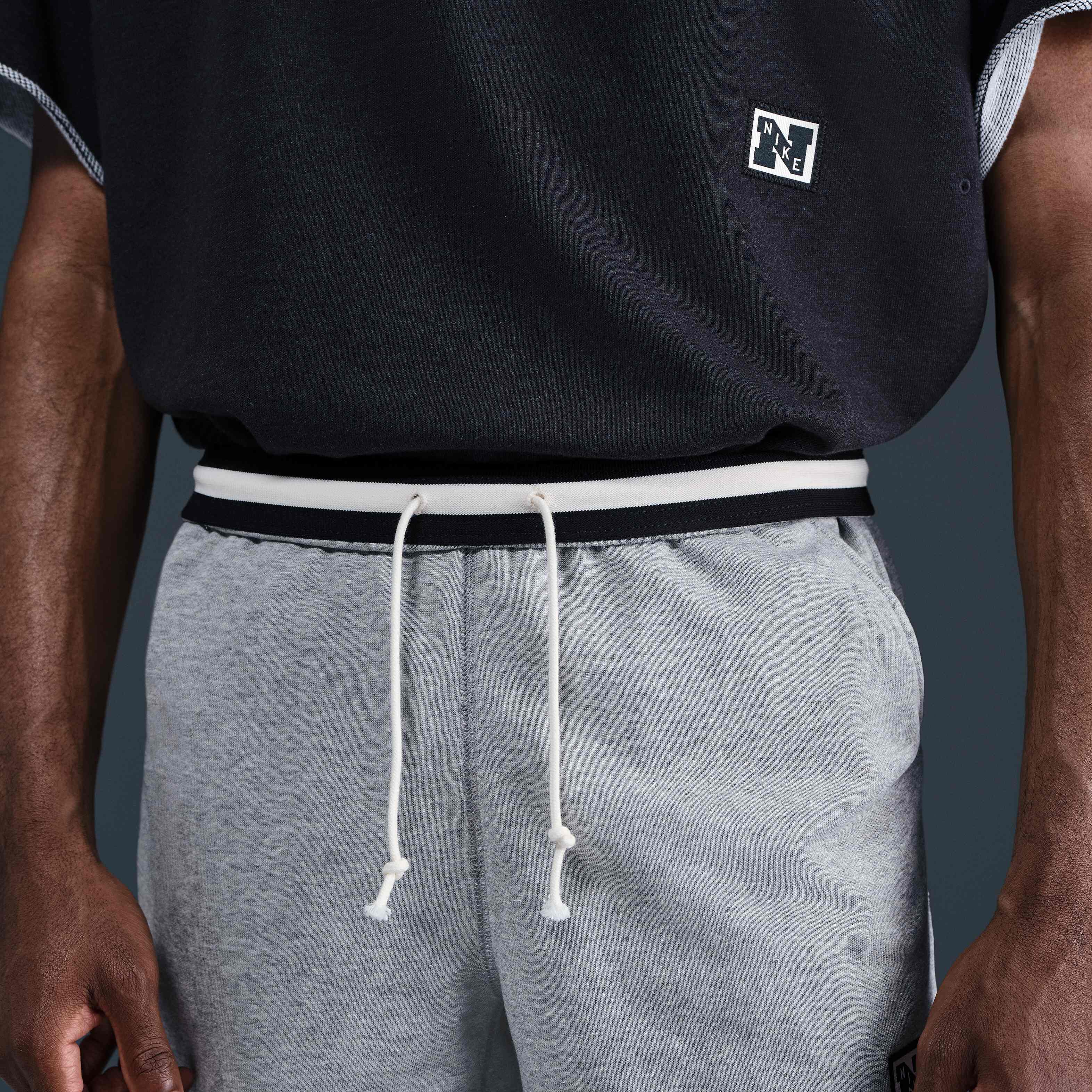 Nike Heritage image number 5