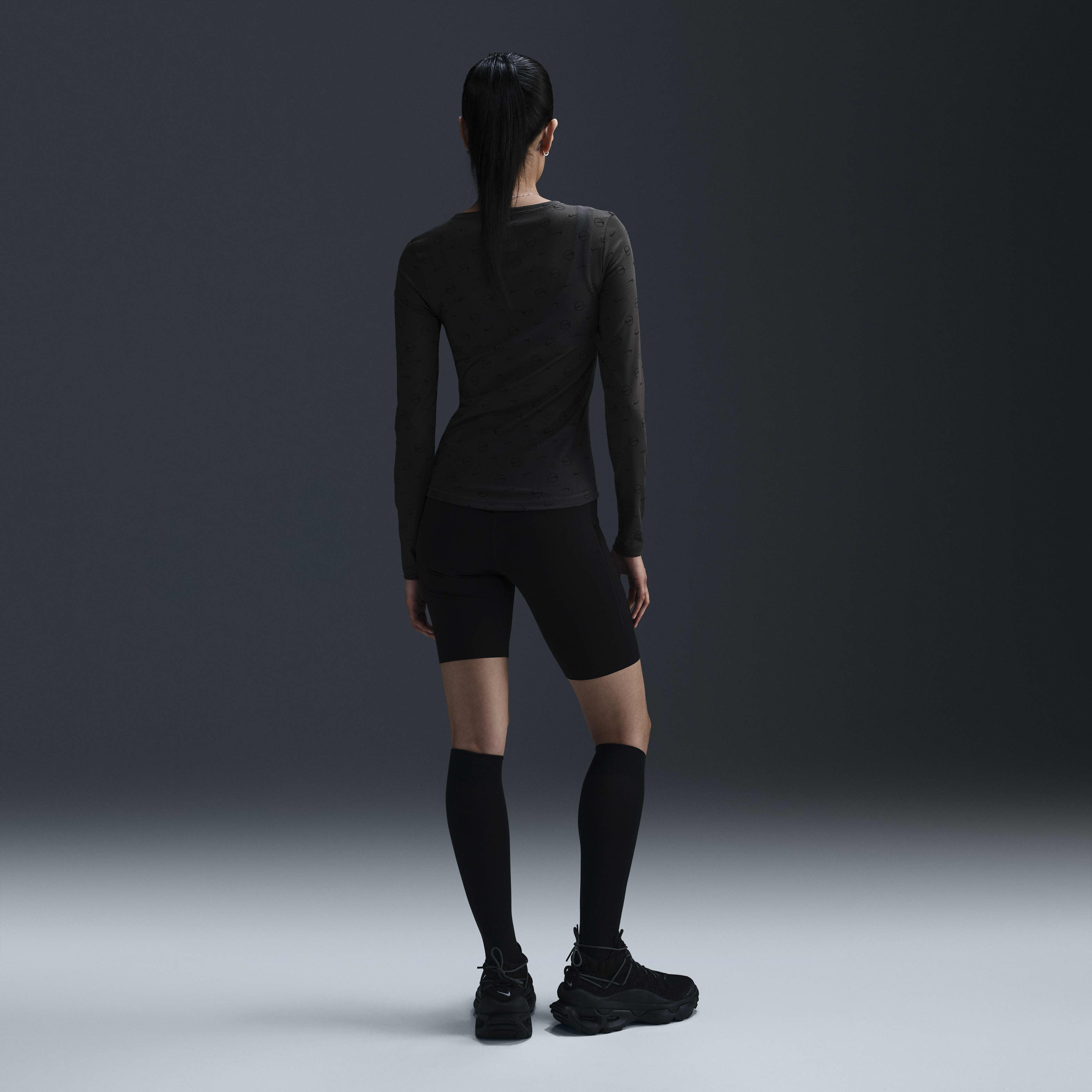 نايكي سبورتسوير image number 4