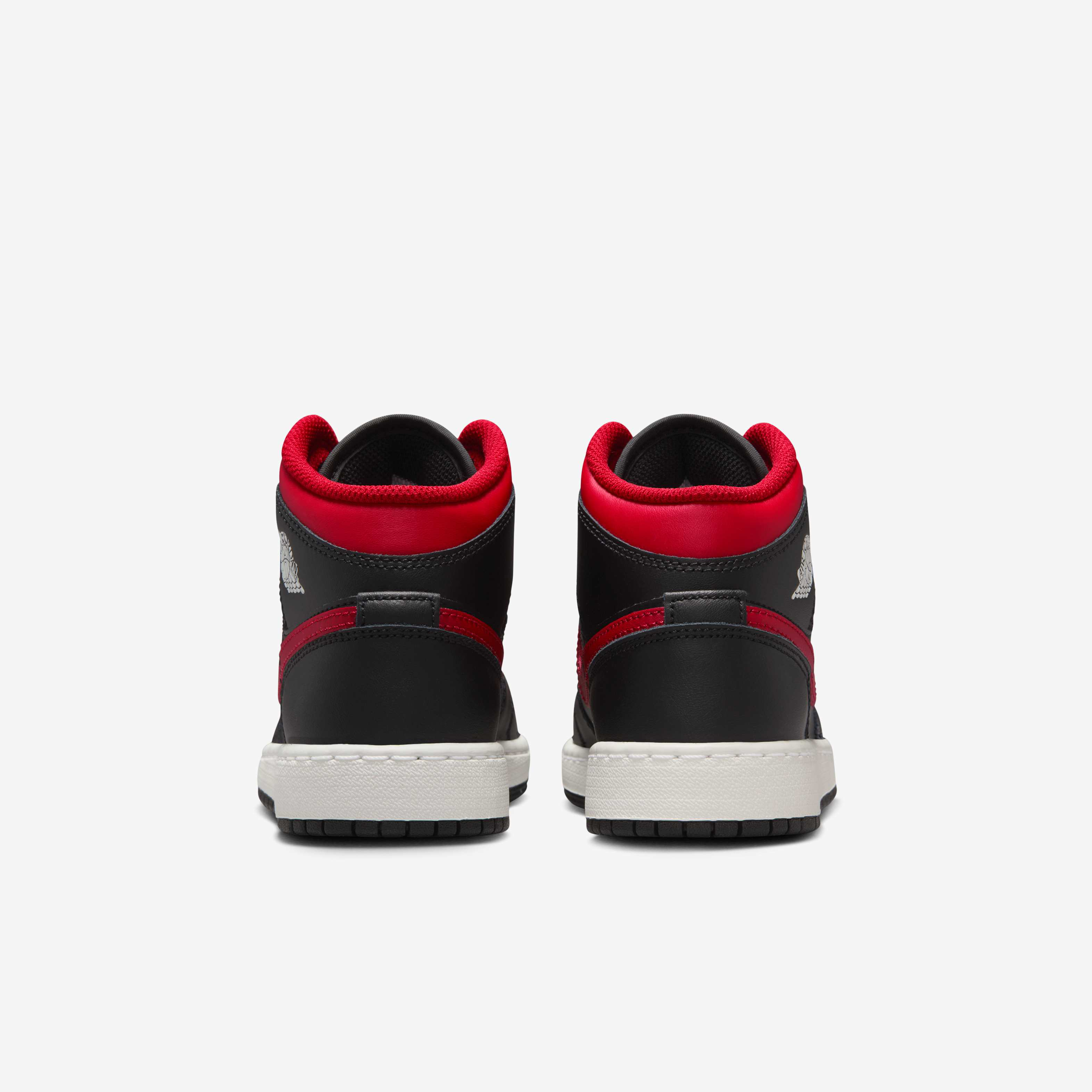 Air Jordan 1 Mid image number 5