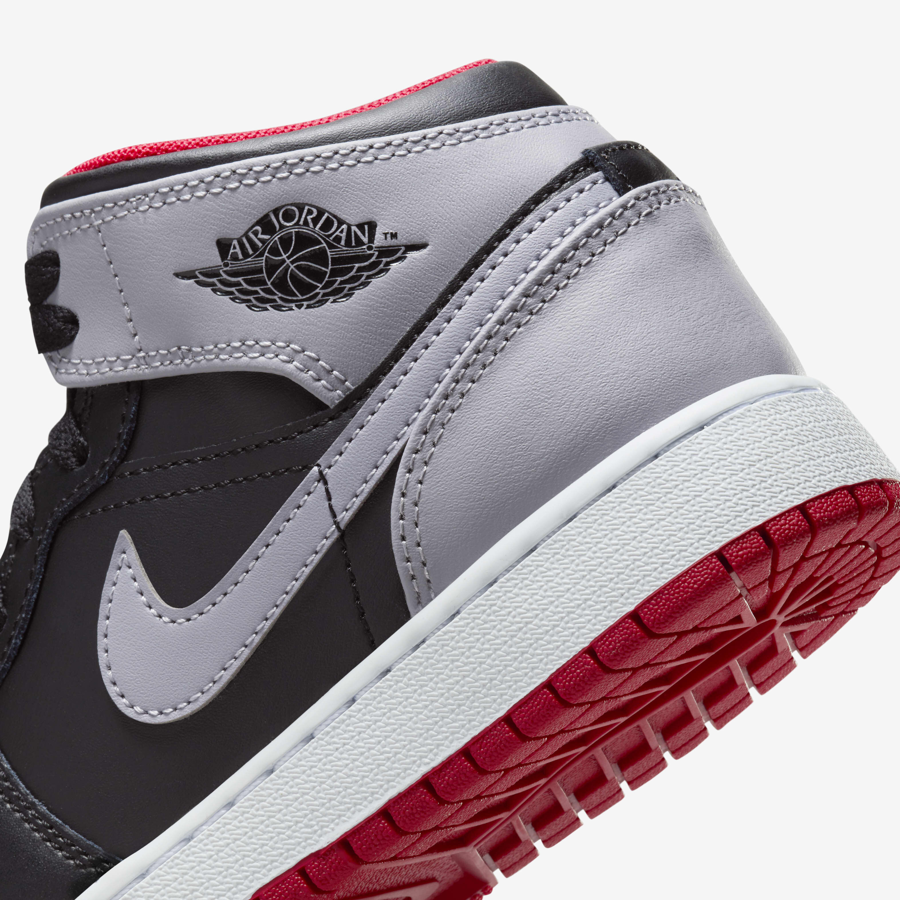 Jordan junior air jordan 1 mid trainer black / gym red / white / grey outlet