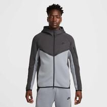Nike Tech