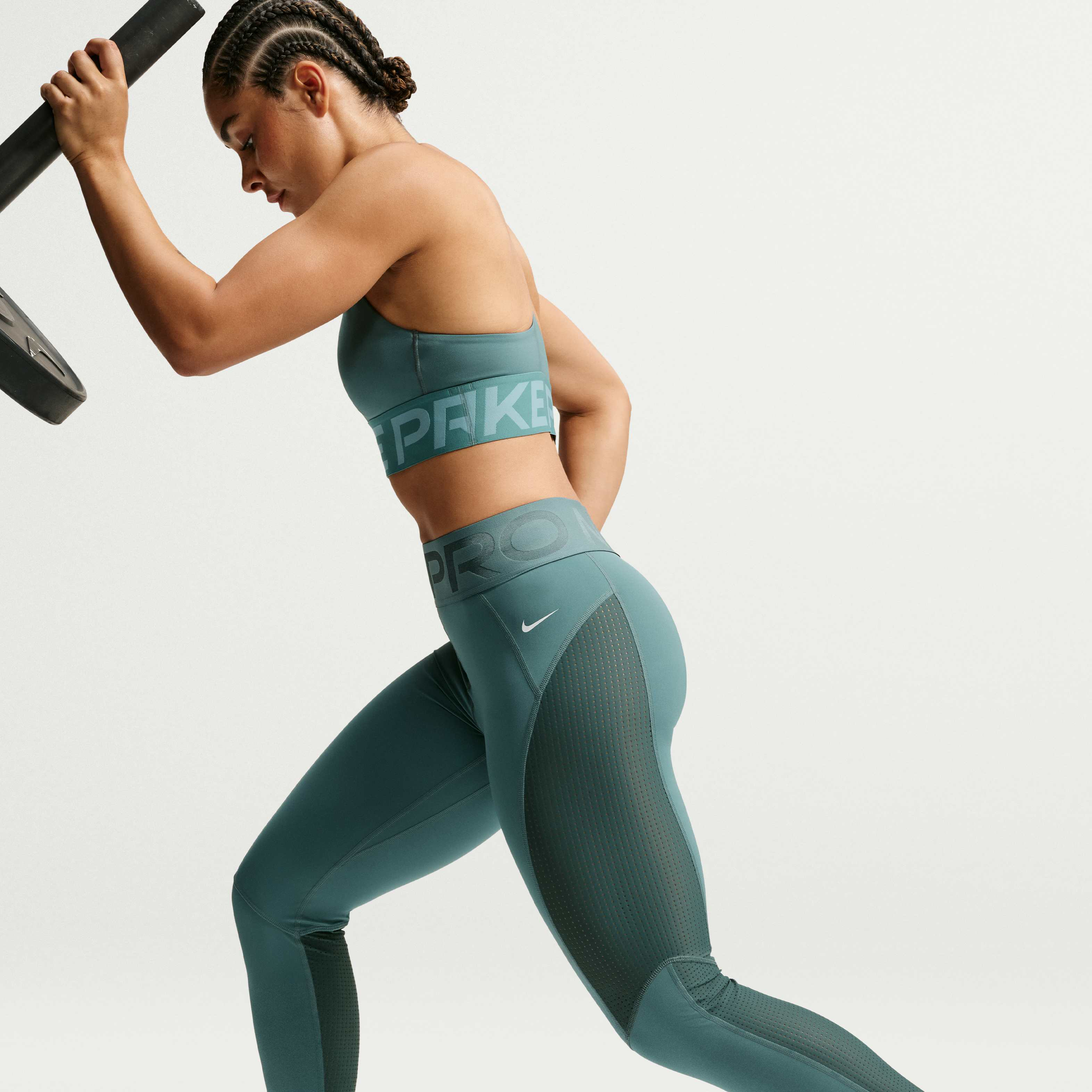 Nike Pro Sculpt image number 3