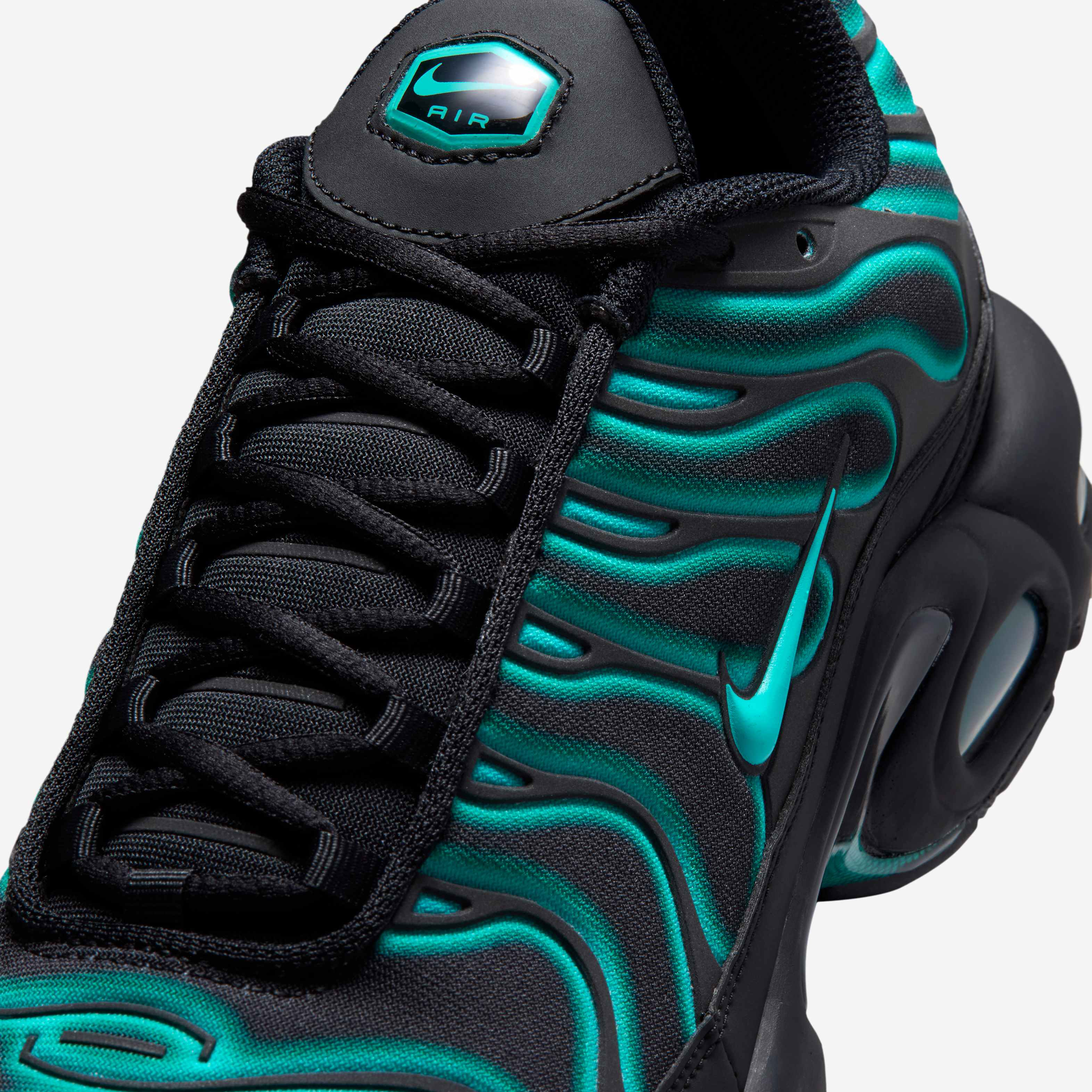 Nike Air Max Plus image number 6