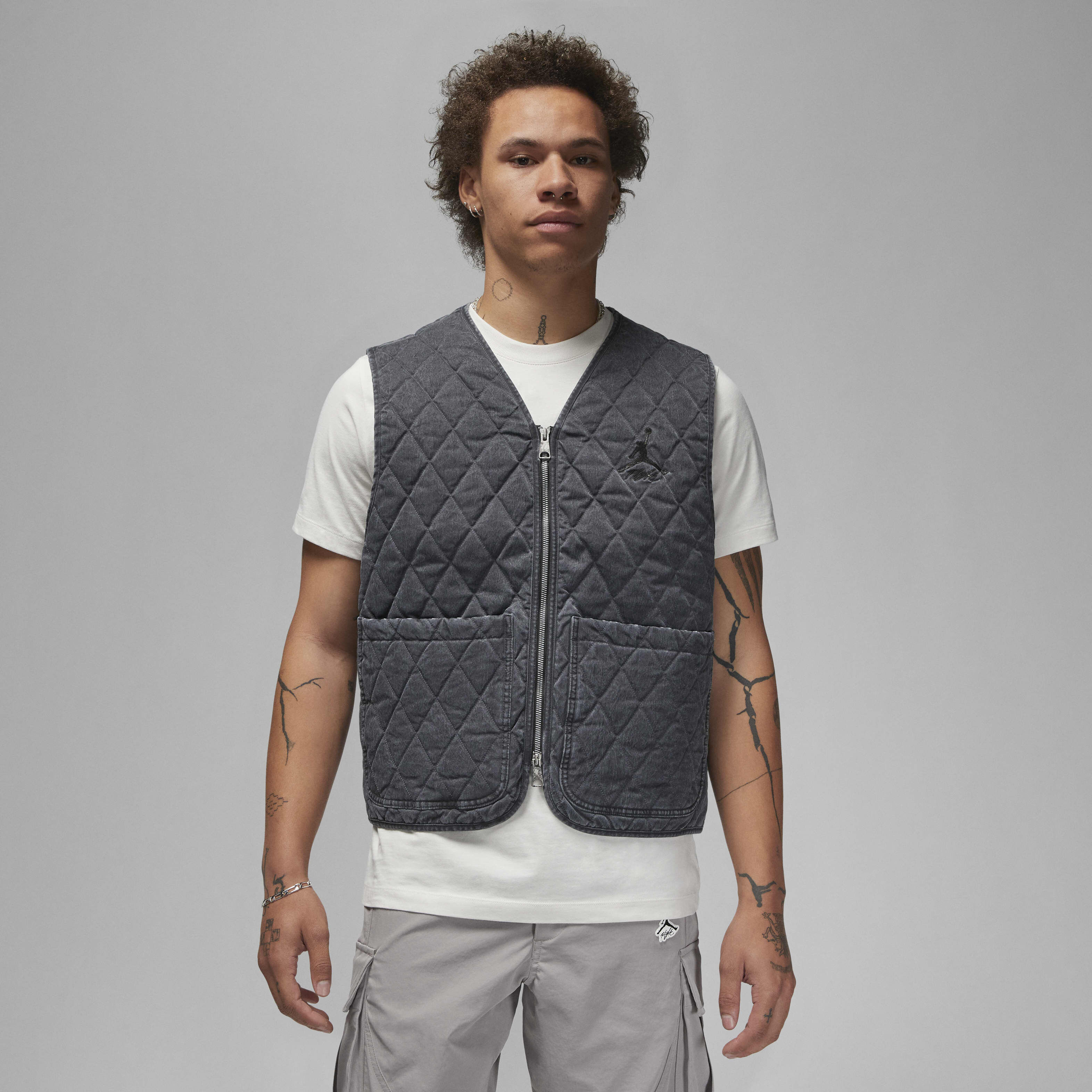 Buy Jordan Flight Heritage Gilet - Black/Desert | Nike UAE Official