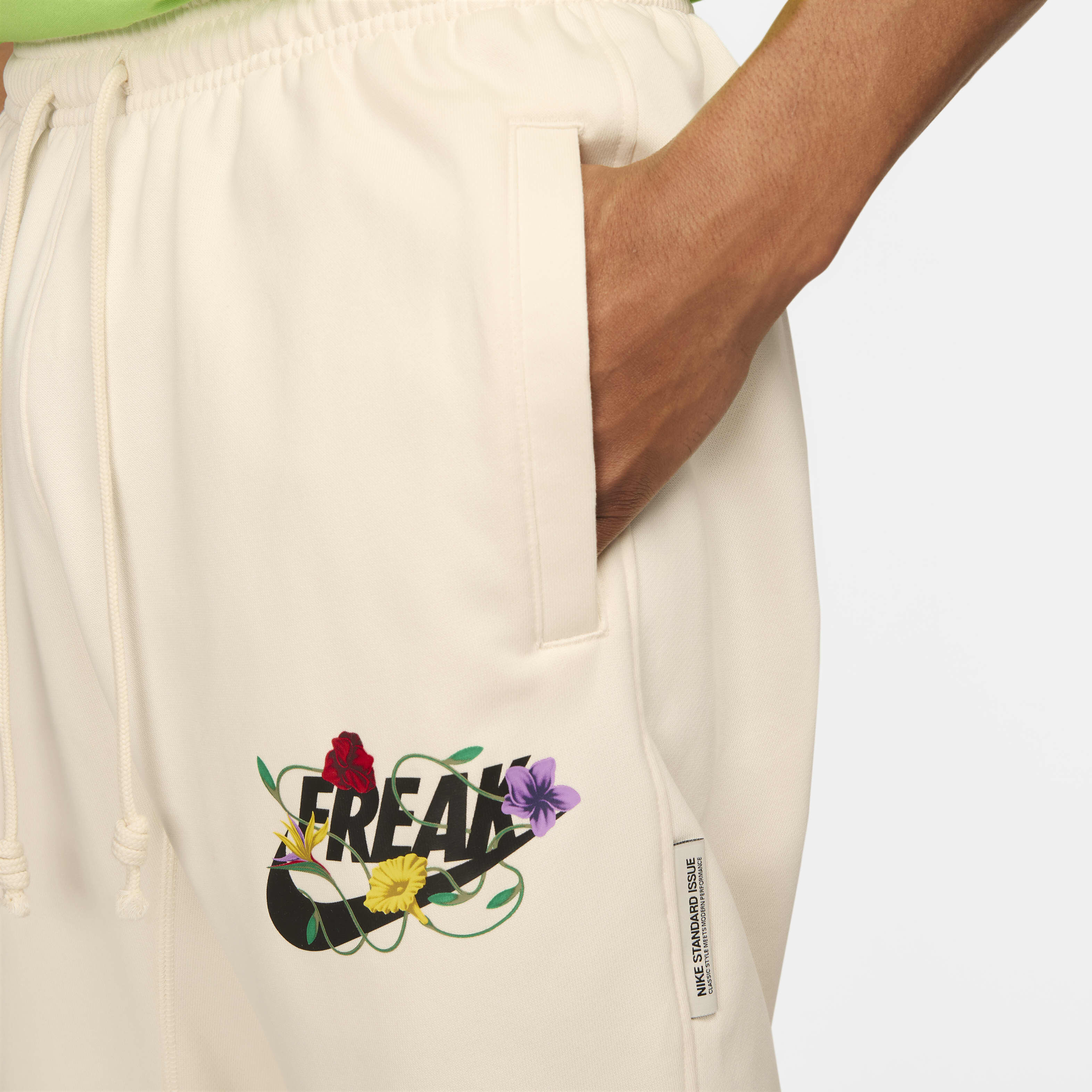 Giannis Standard Issue image number 2