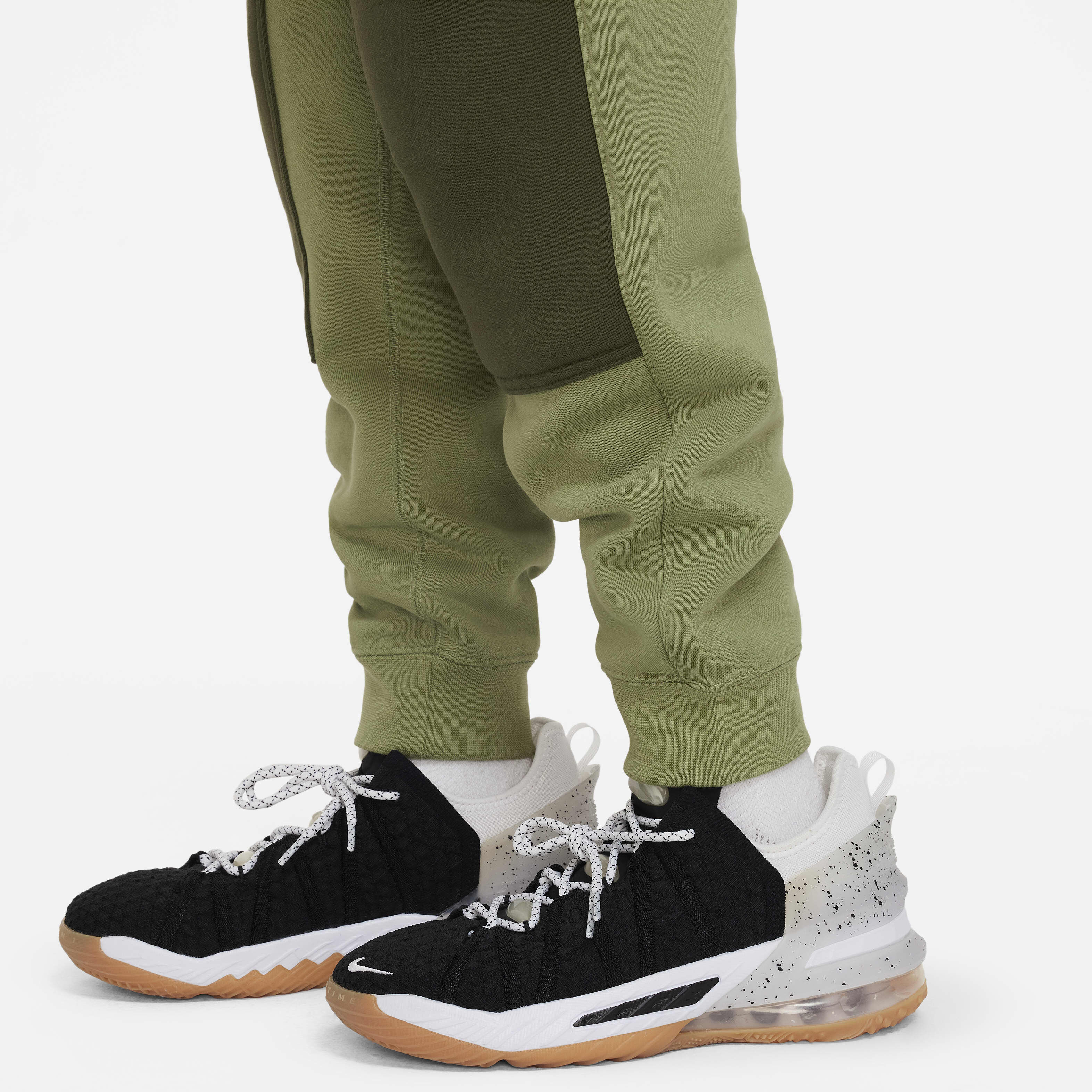 ليبرون image number 3