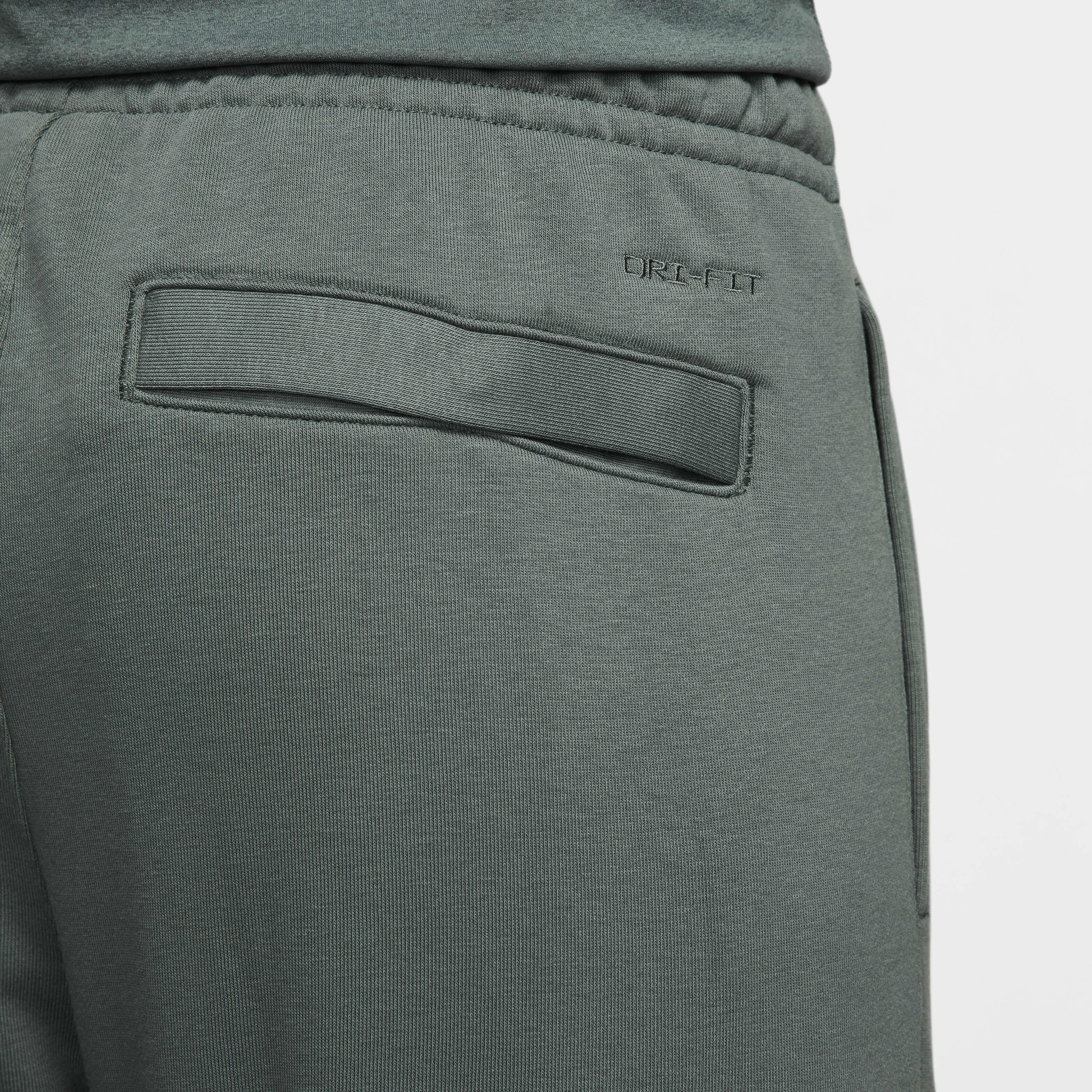 Buy Nike Swoosh Men s Dri FIT Fleece Fitness Joggers Nike UAE Official