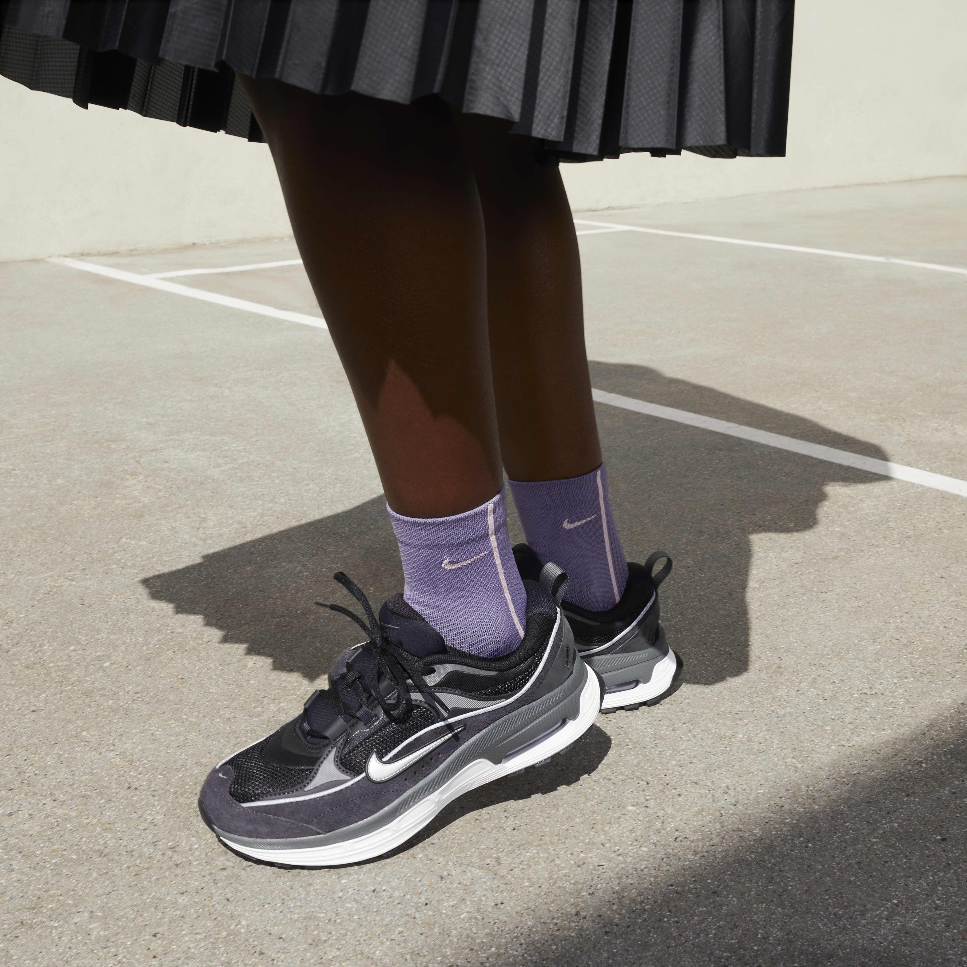 nike zoom gravity 2 on feet