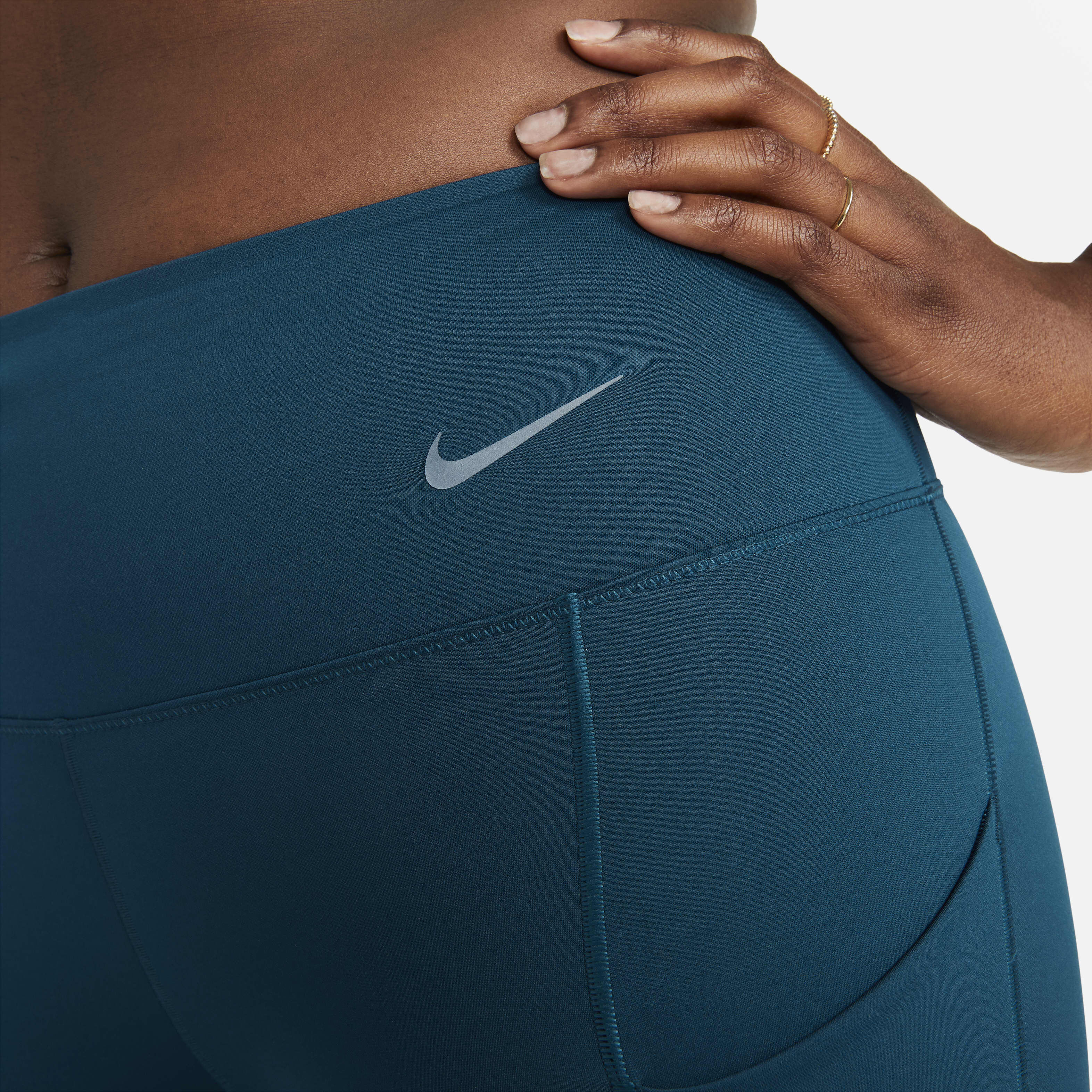 نايكي جو image number 4