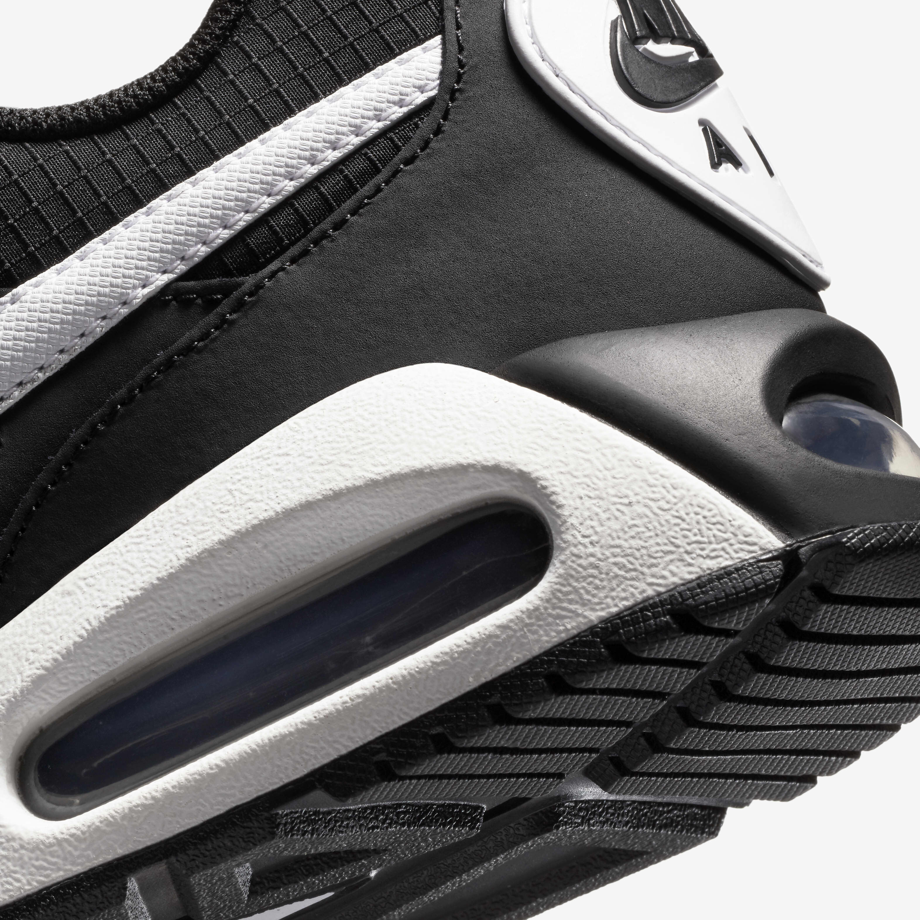 Nike Air Max IVO image number 7